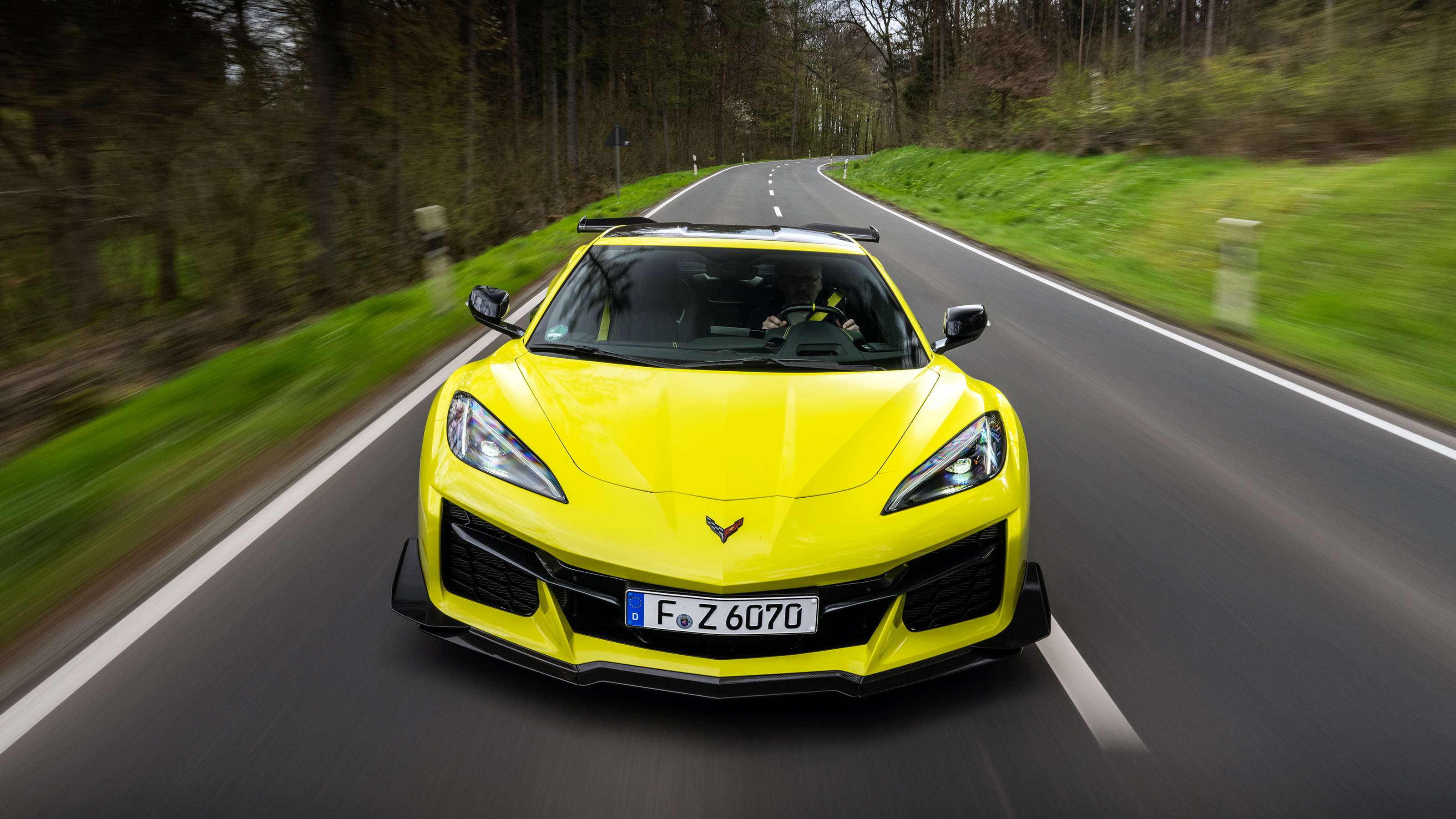 Corvette Z06 – front tracking