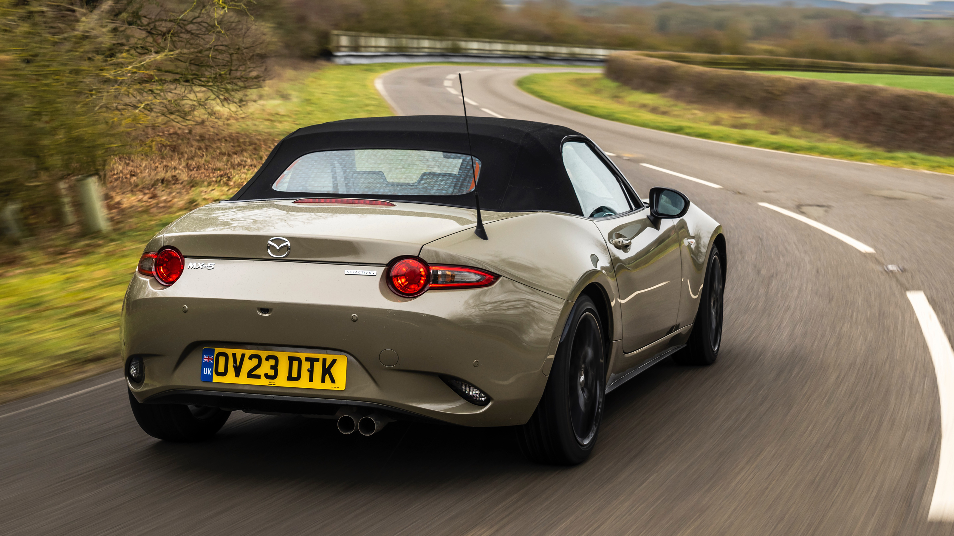 Mazda MX-5 Homura – rear