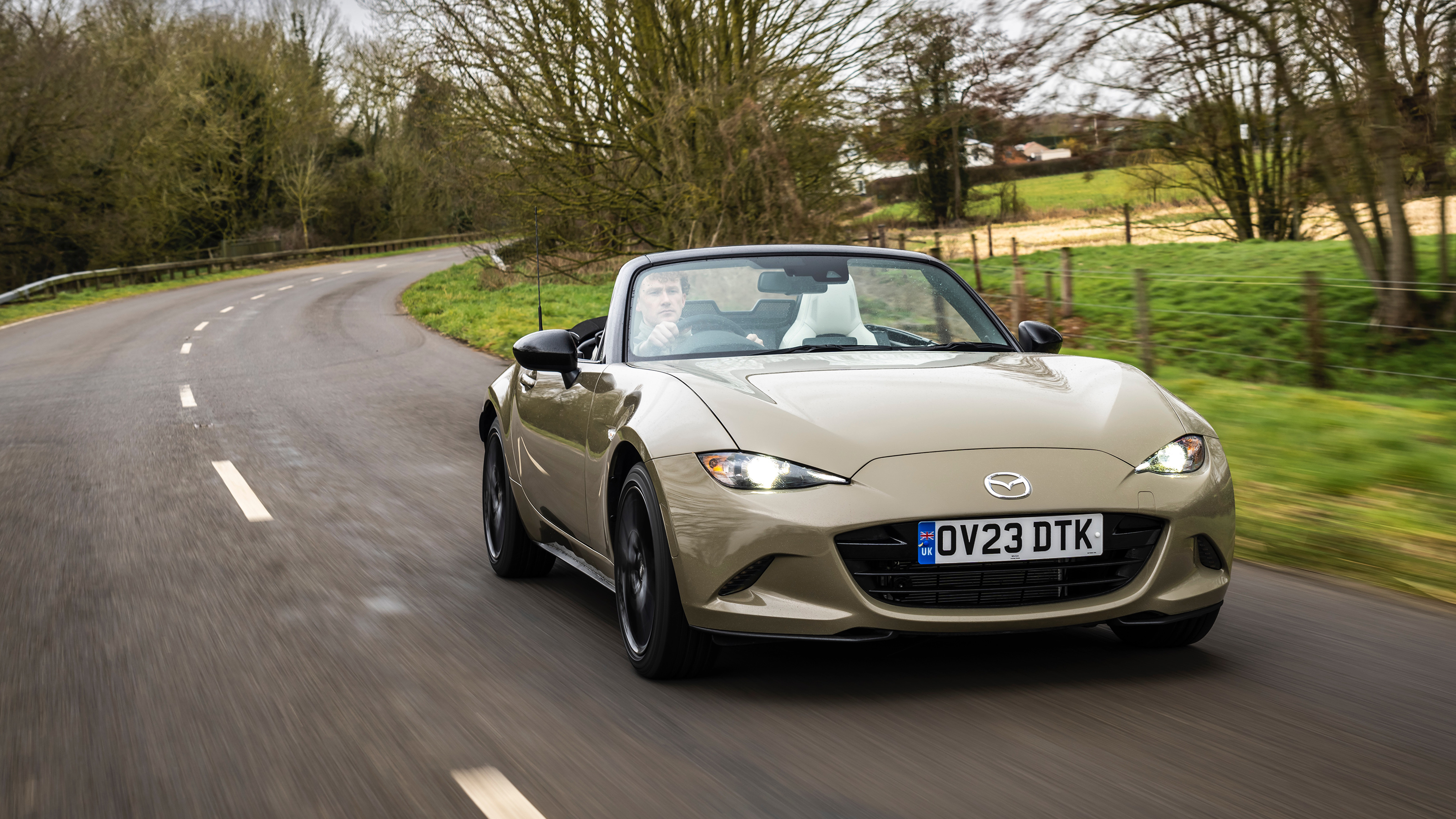 Mazda MX-5 Homura – front