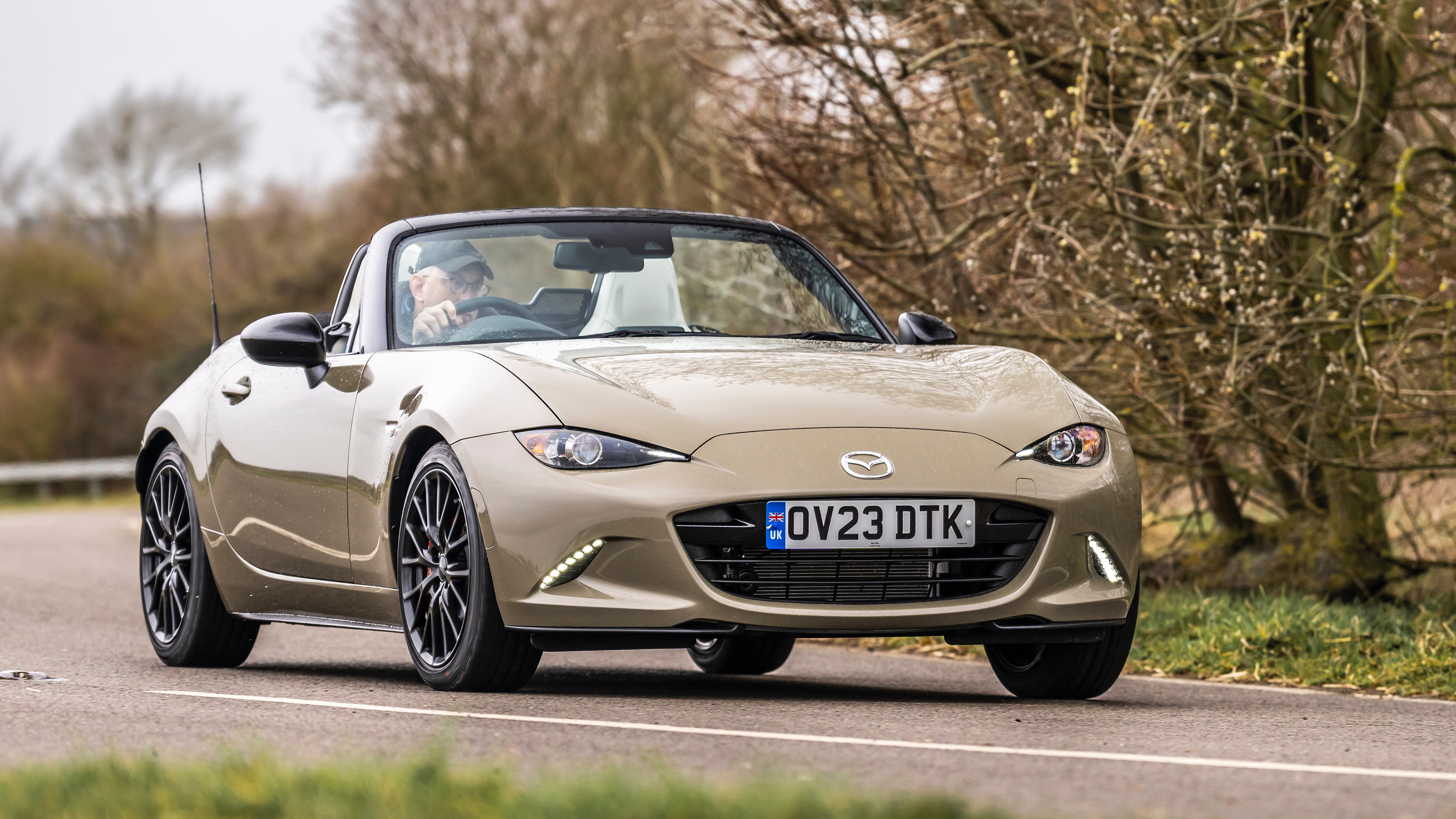 Mazda MX-5 Homura – cornering