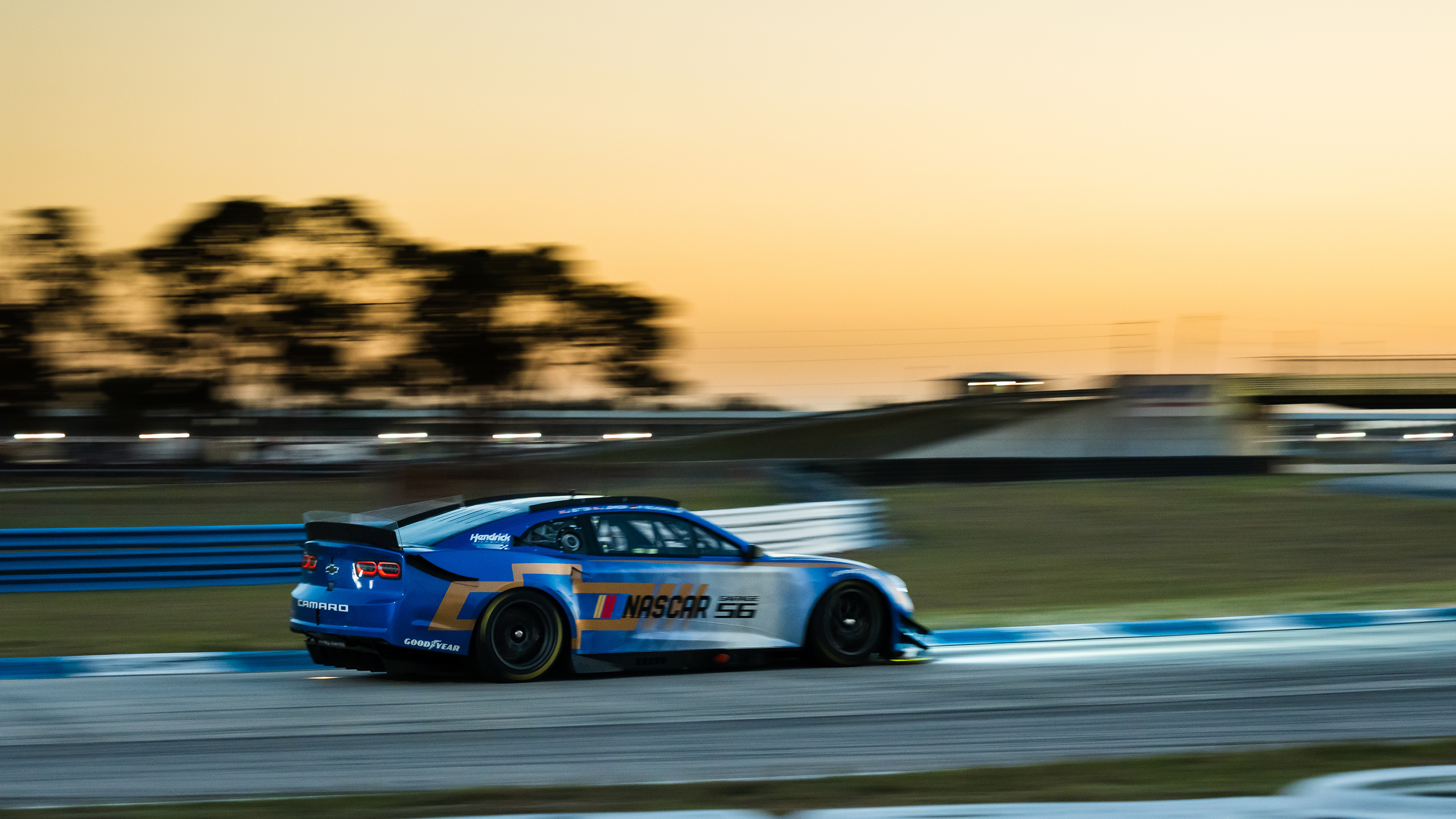 NASCAR to Le Mans – pan