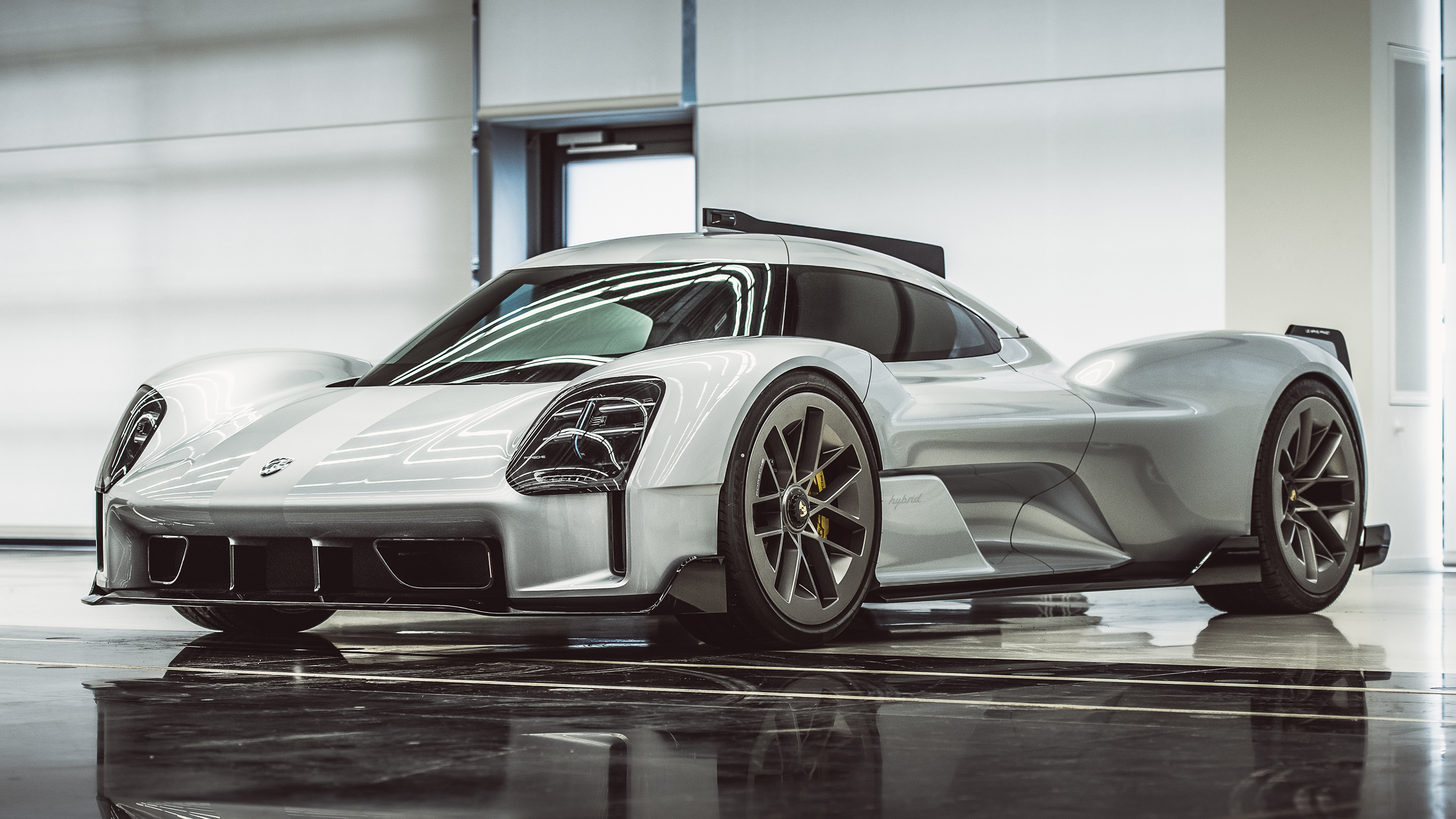 Porsche 919 Street – front