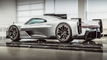 Porsche 919 Street – rear quarter