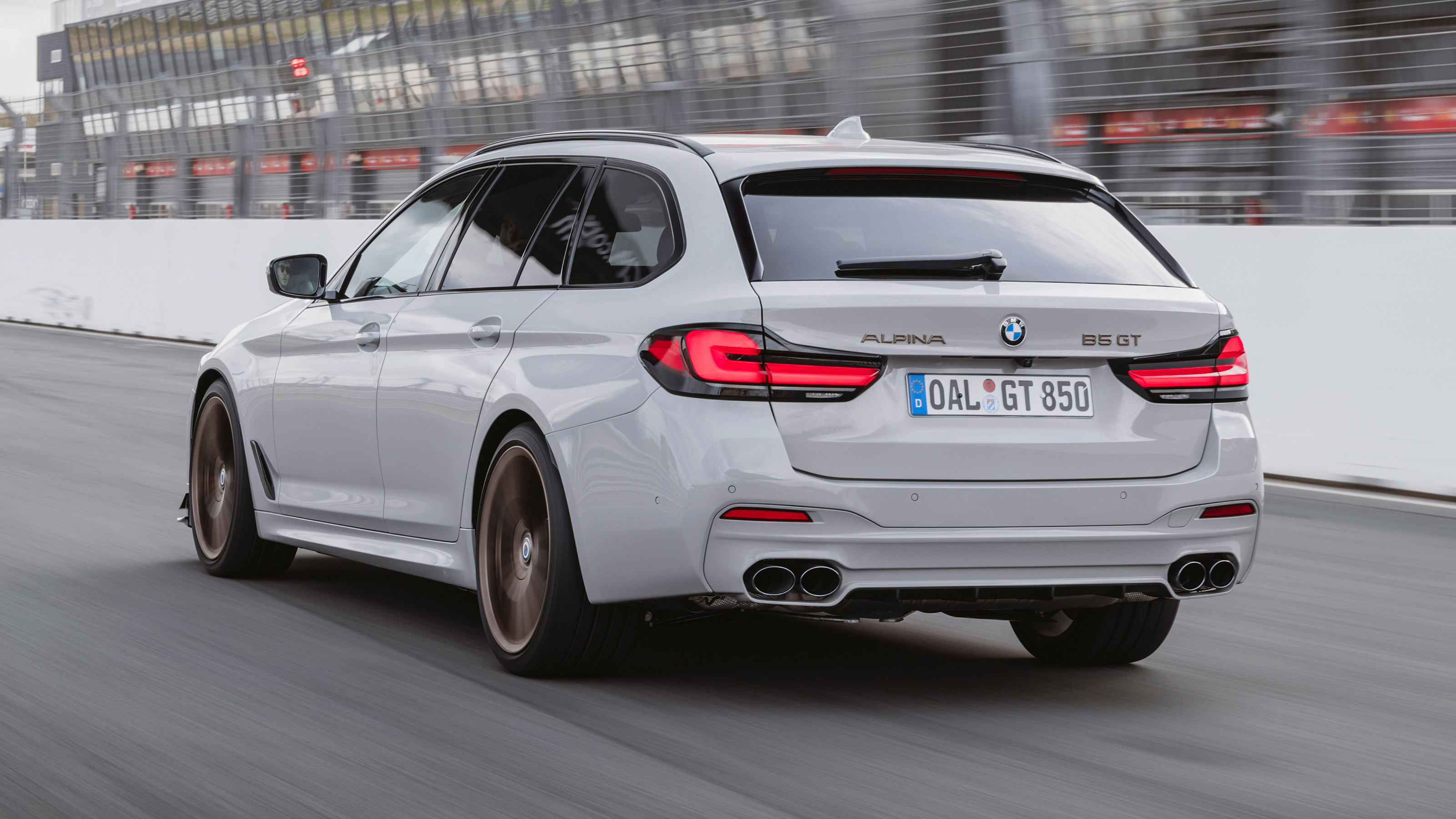 Alpina B5 GT 