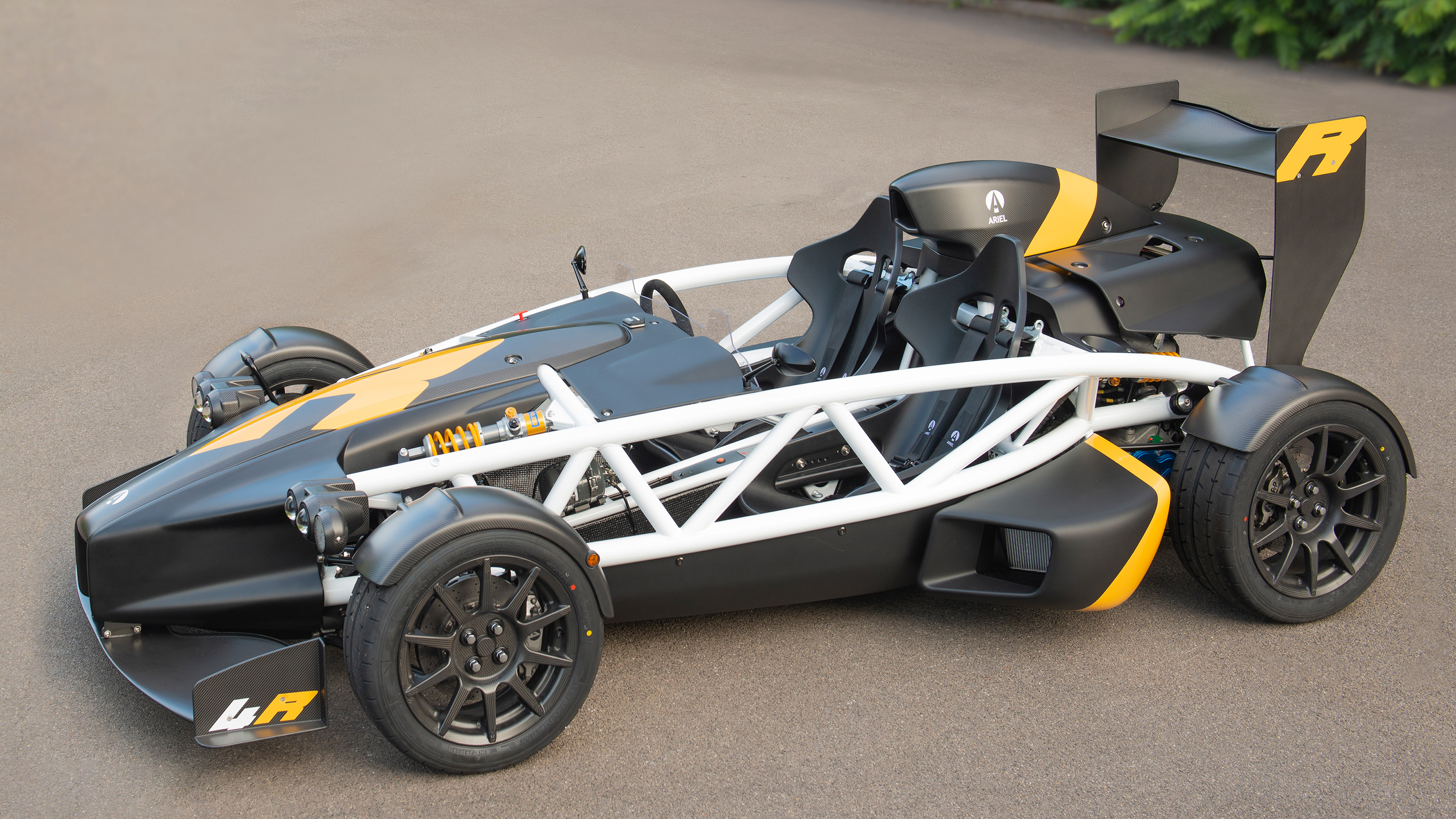 Ariel Atom 4R –side