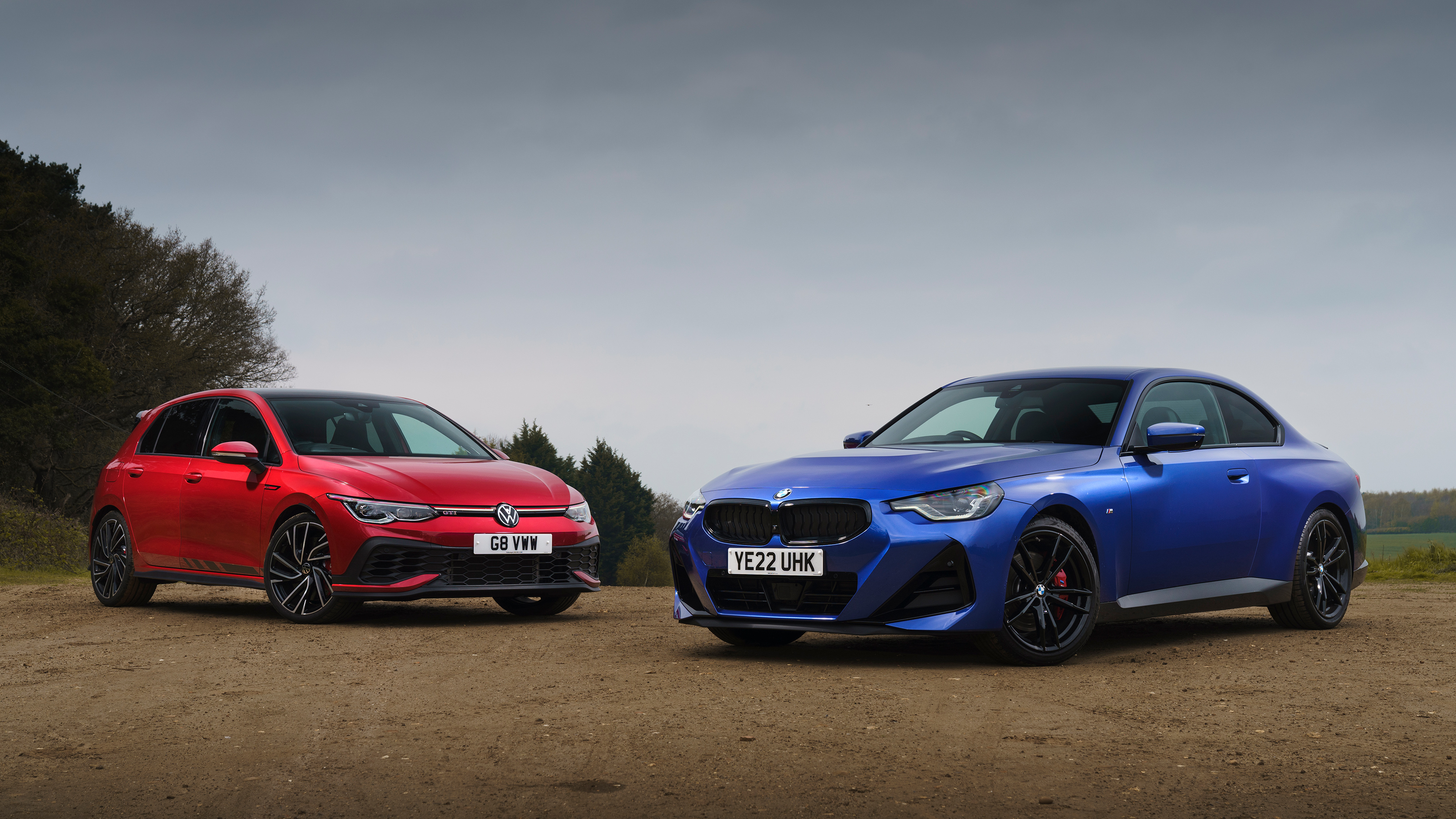 BMW 230i v Volkswagen Golf GTI Clubsport – twin static