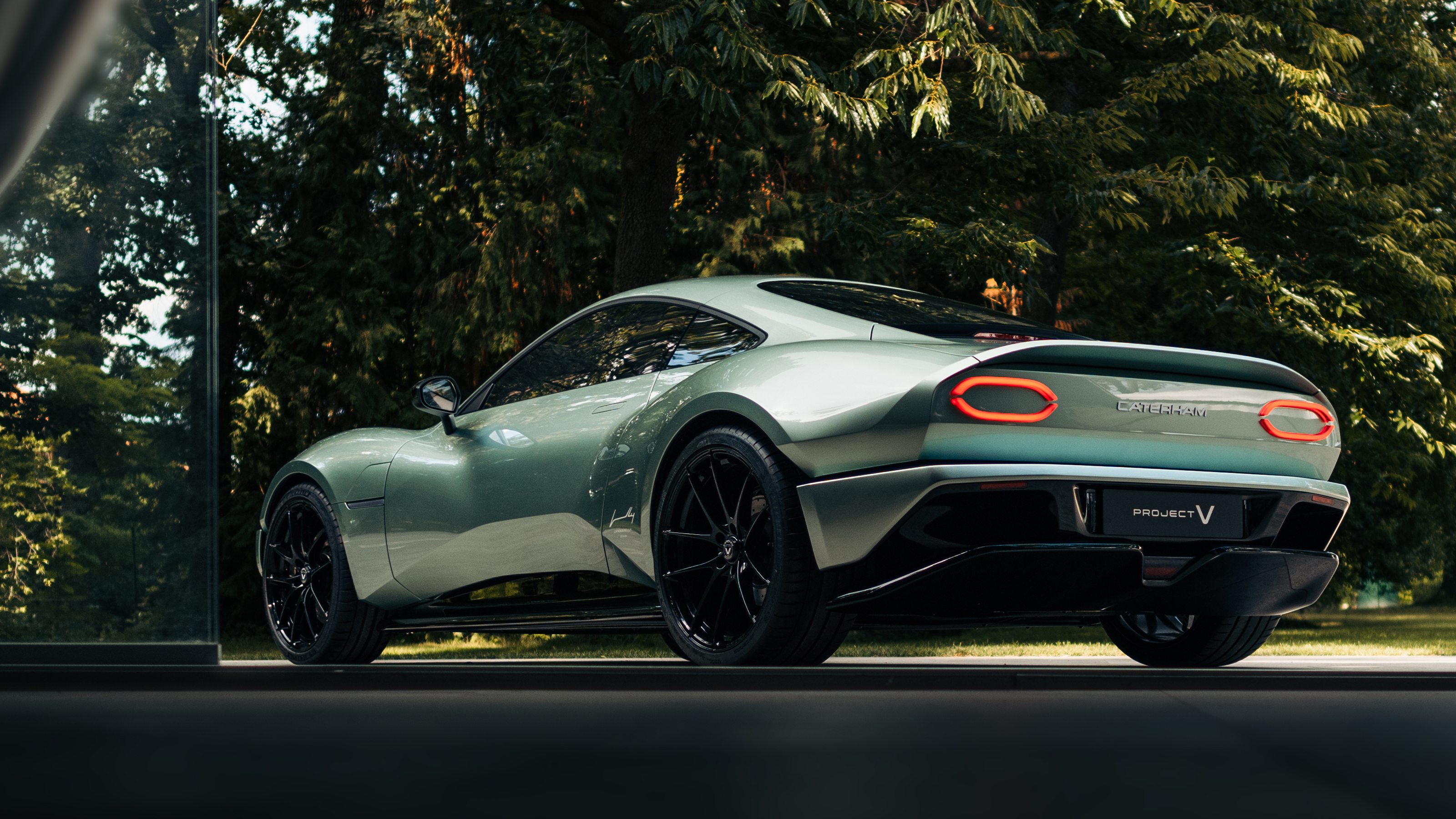 Caterham Project V – rear