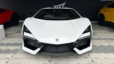 Lamborghini Revuelto