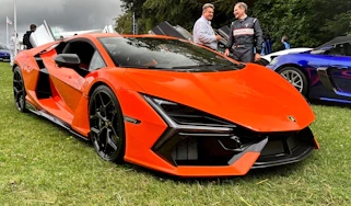 Lamborghini Revuelto
