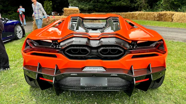 Lamborghini Revuelto
