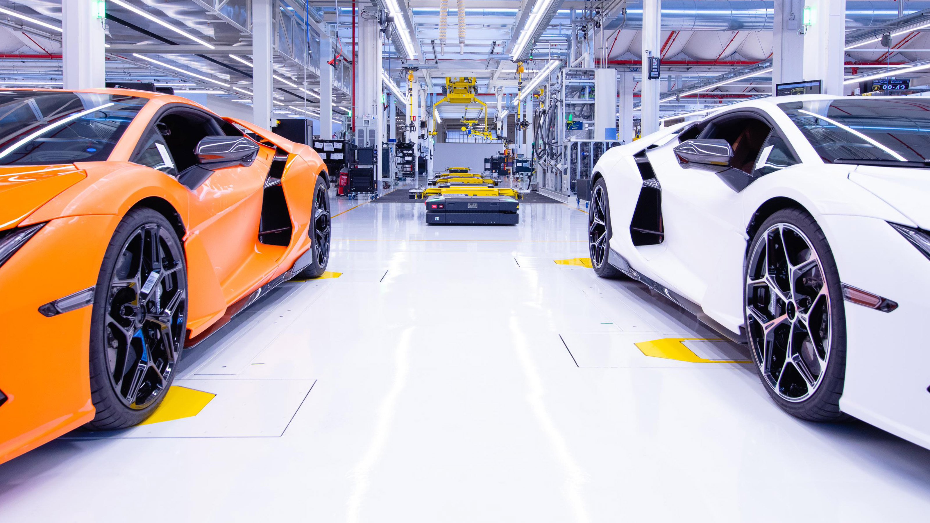 Lamborghini Revuelto