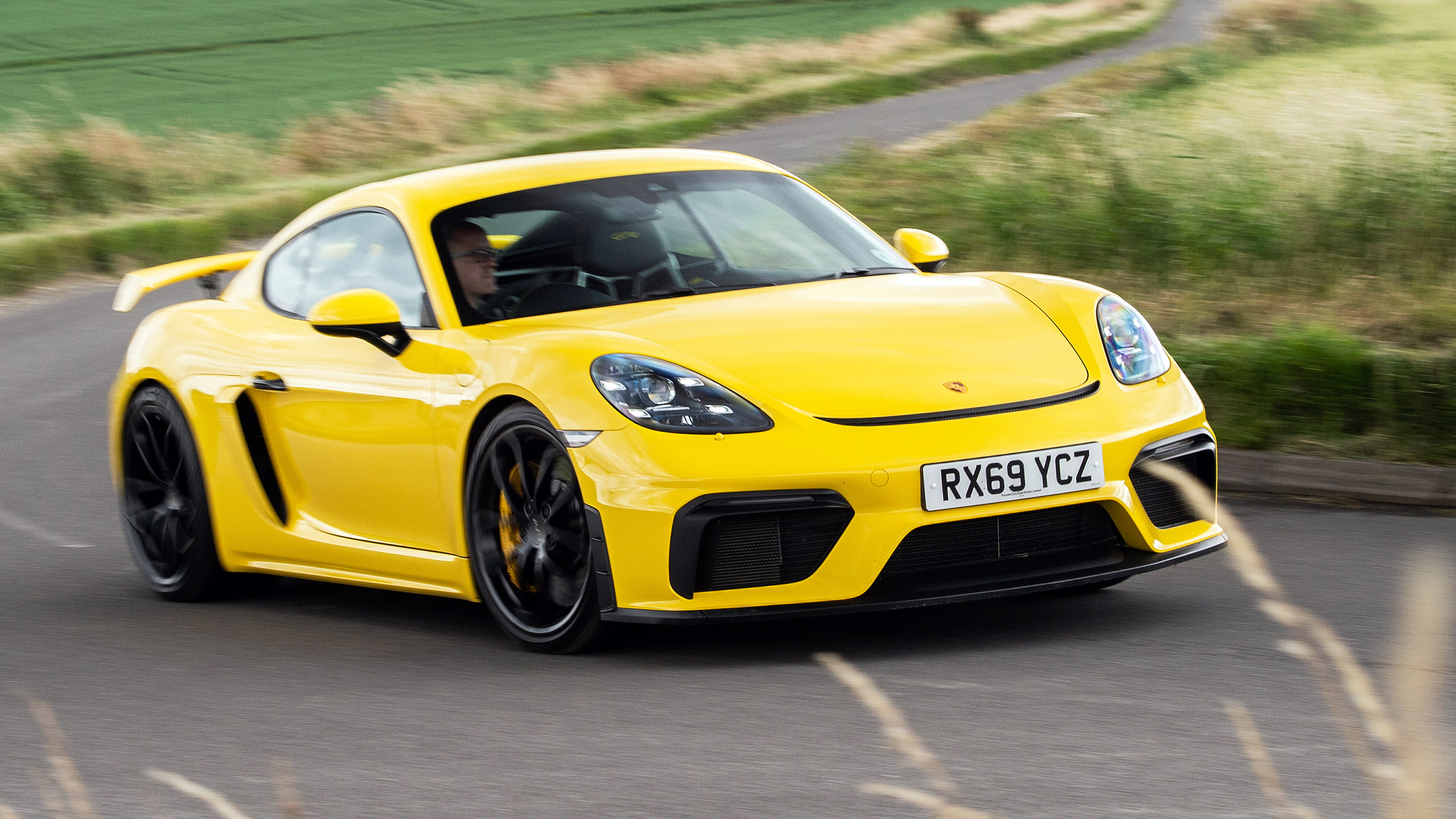 Porsche 718 Cayman GT4