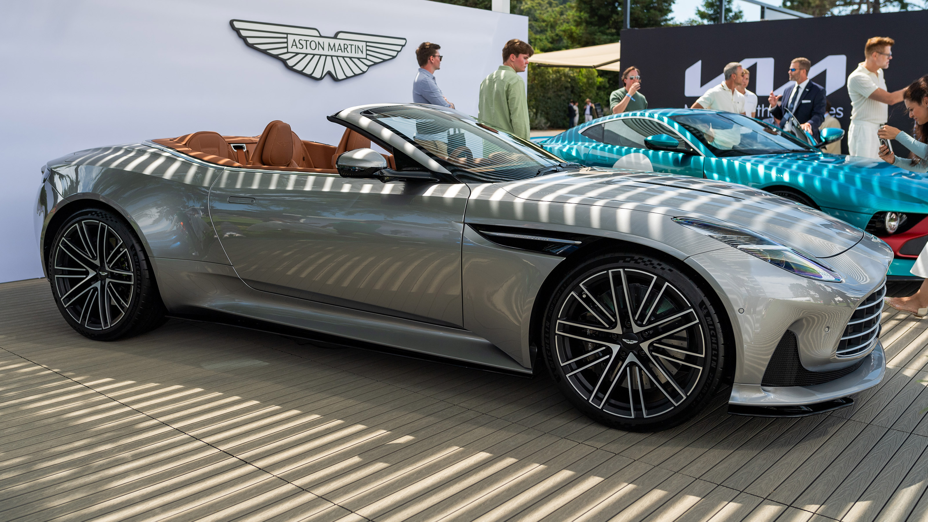 Aston Martin DB12 Volante