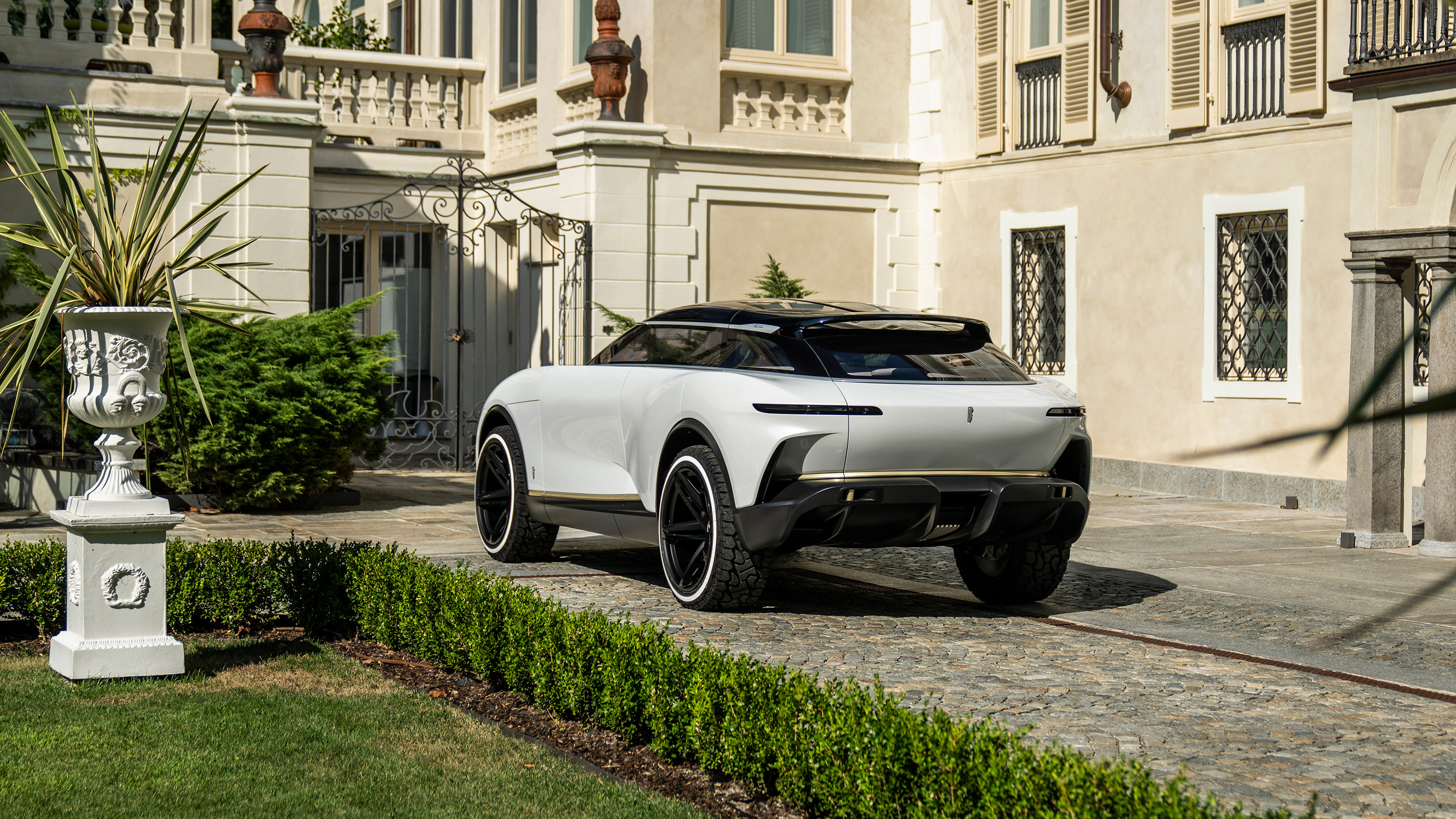 Automobili Pininfarina Pura Vision
