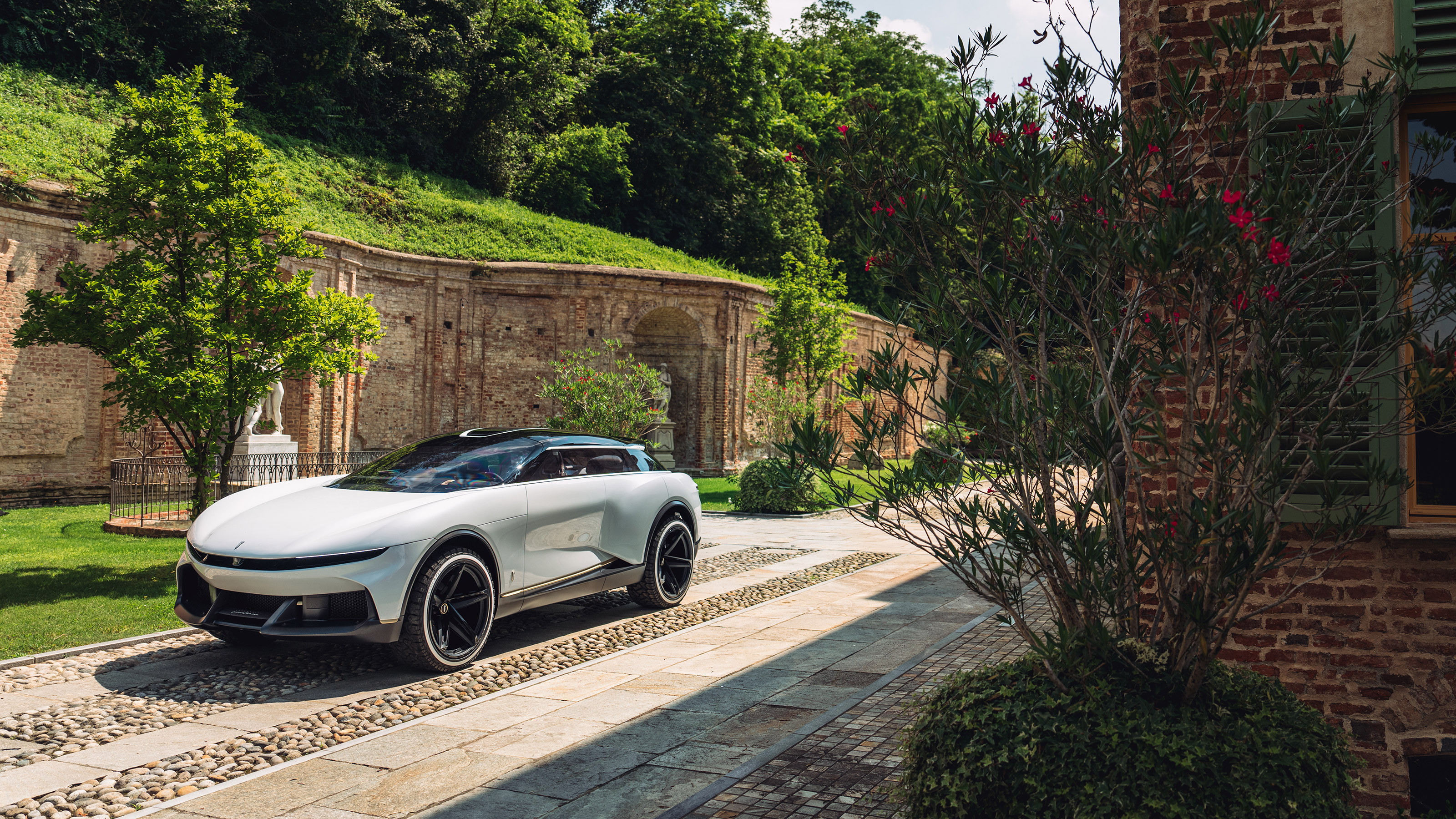 Automobili Pininfarina Pura Vision