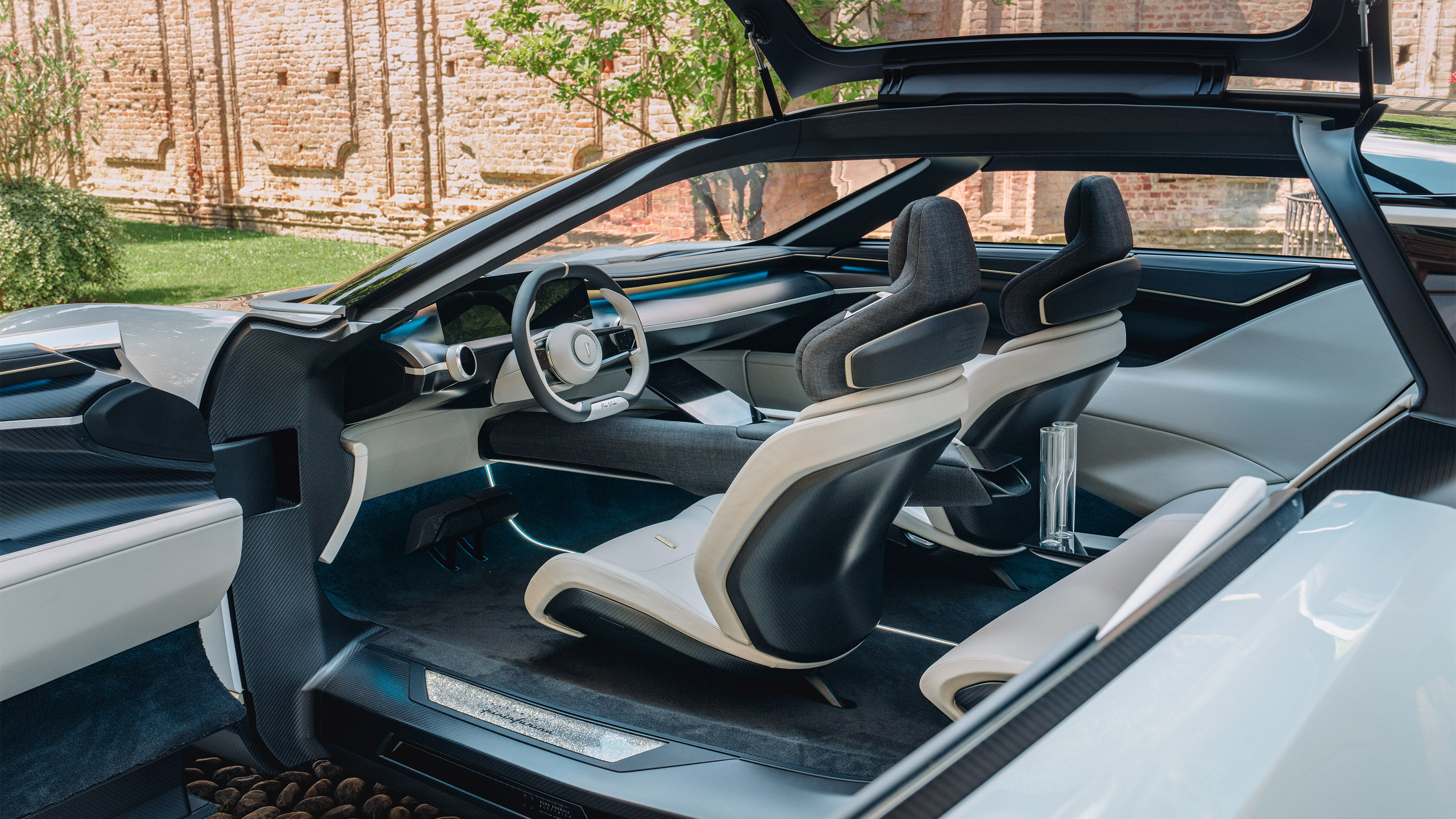 Automobili Pininfarina Pura Vision
