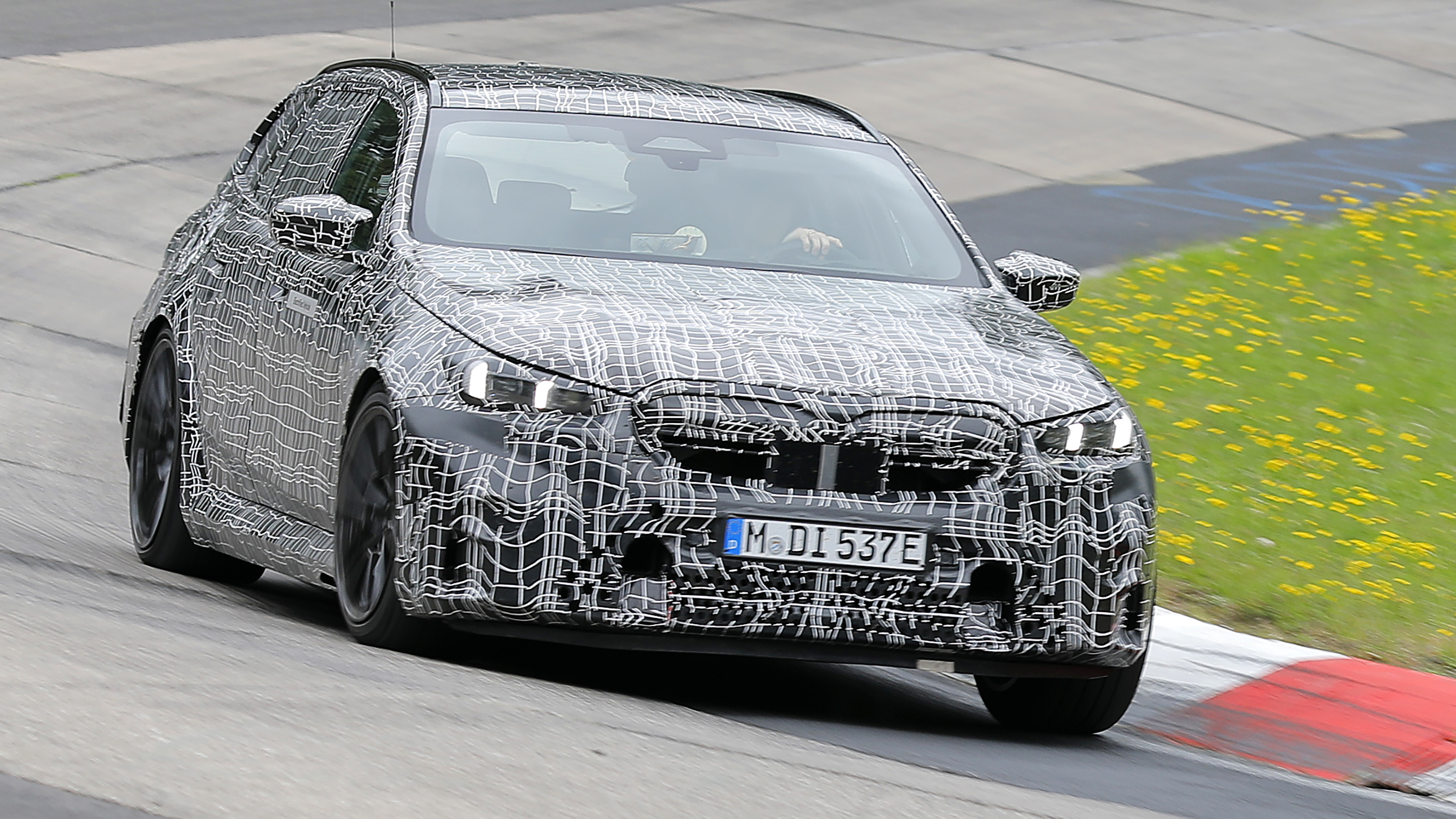 BMW M5 Touring – front
