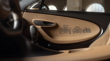 Bugatti Chiron Golden Era – door panel