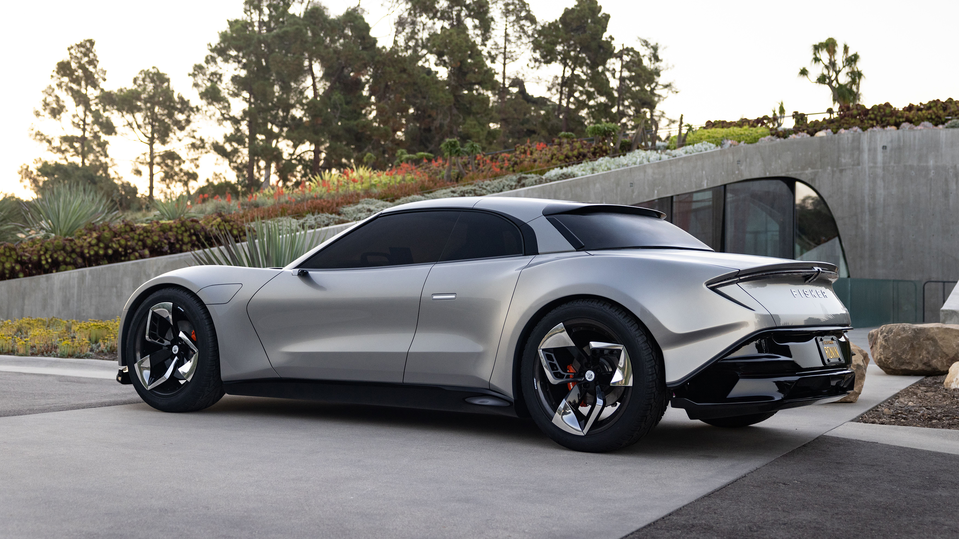 Fisker Ronin – rear