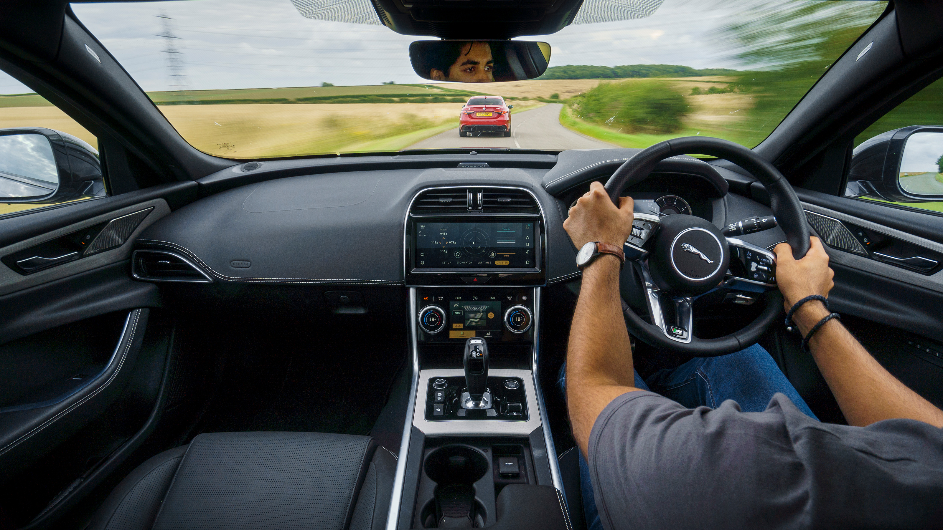 Jaguar XE 300 Sport AWD – interior