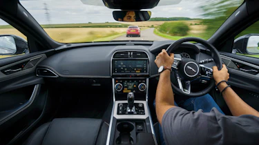 Jaguar XE 300 Sport AWD – interior