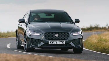 Jaguar XE 300 Sport AWD – front