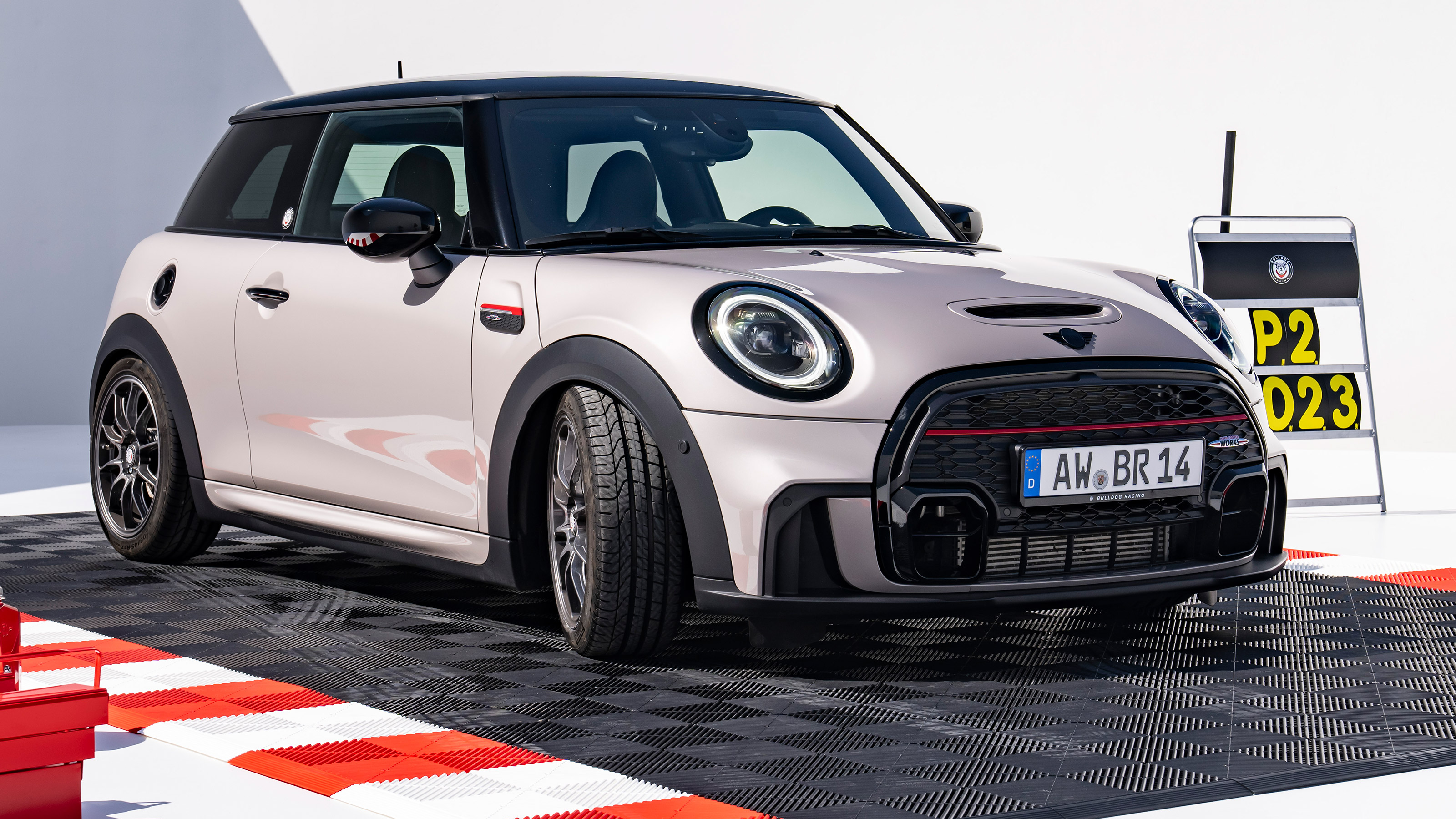 Mini Bulldog Racing Edition