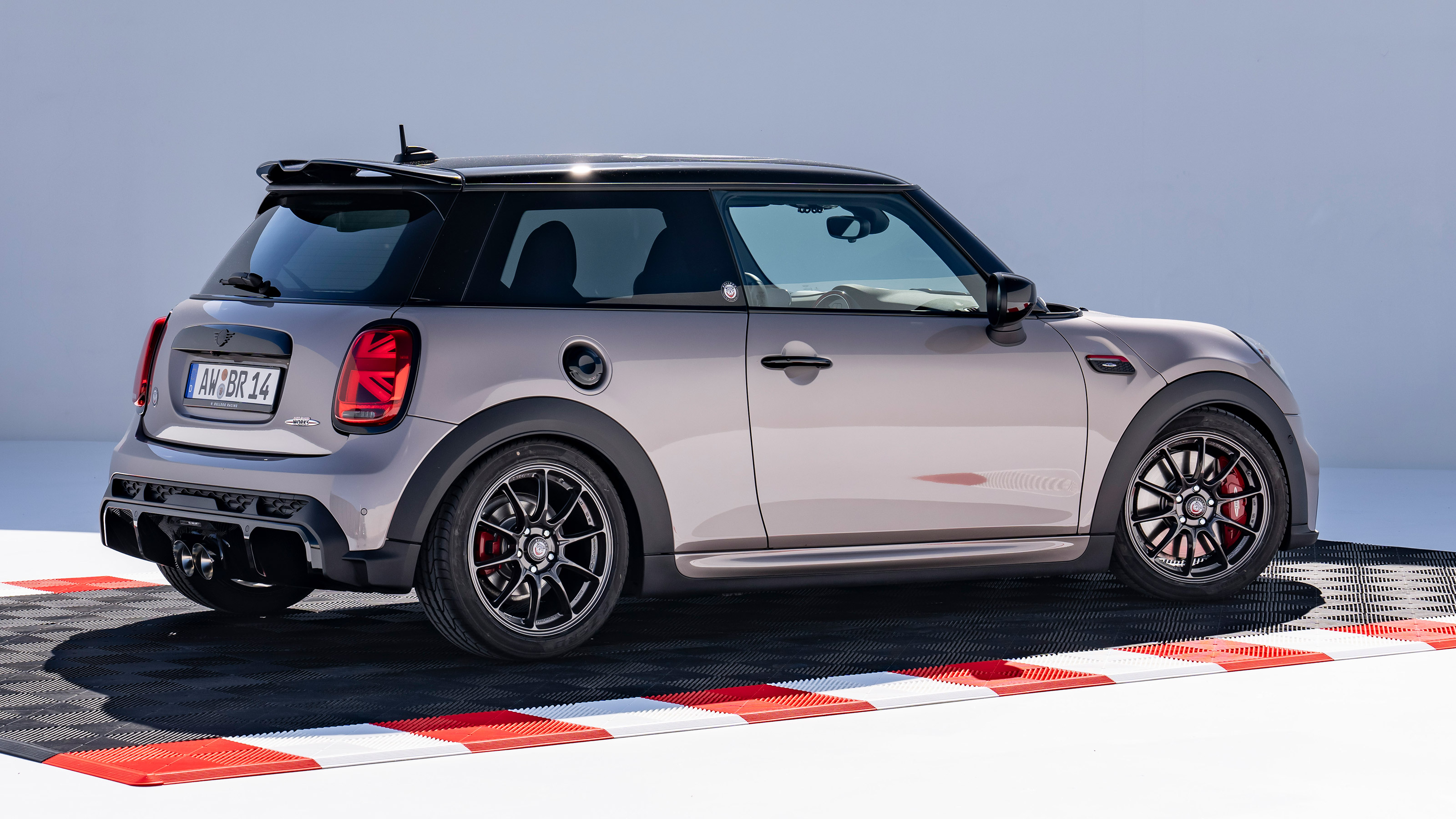 Mini Bulldog Racing Edition