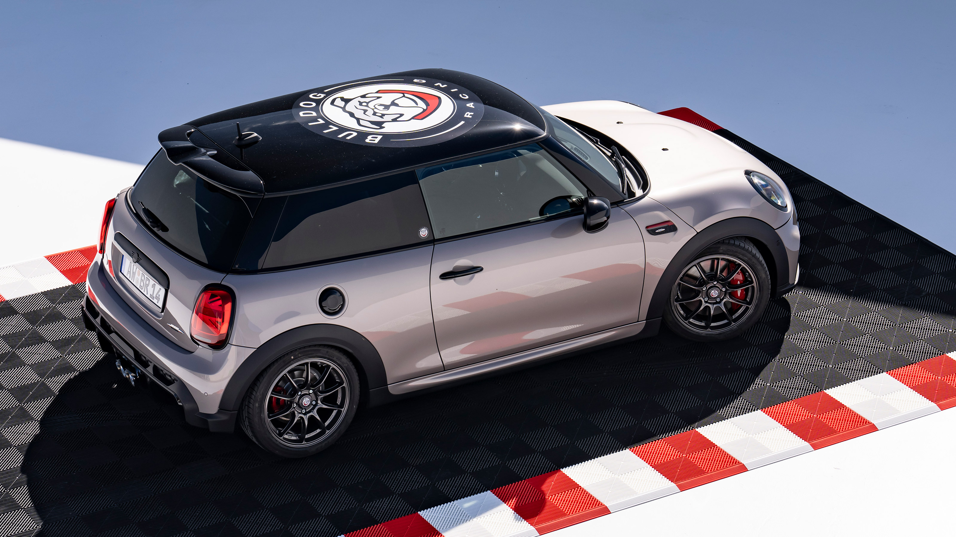 Mini Bulldog Racing Edition