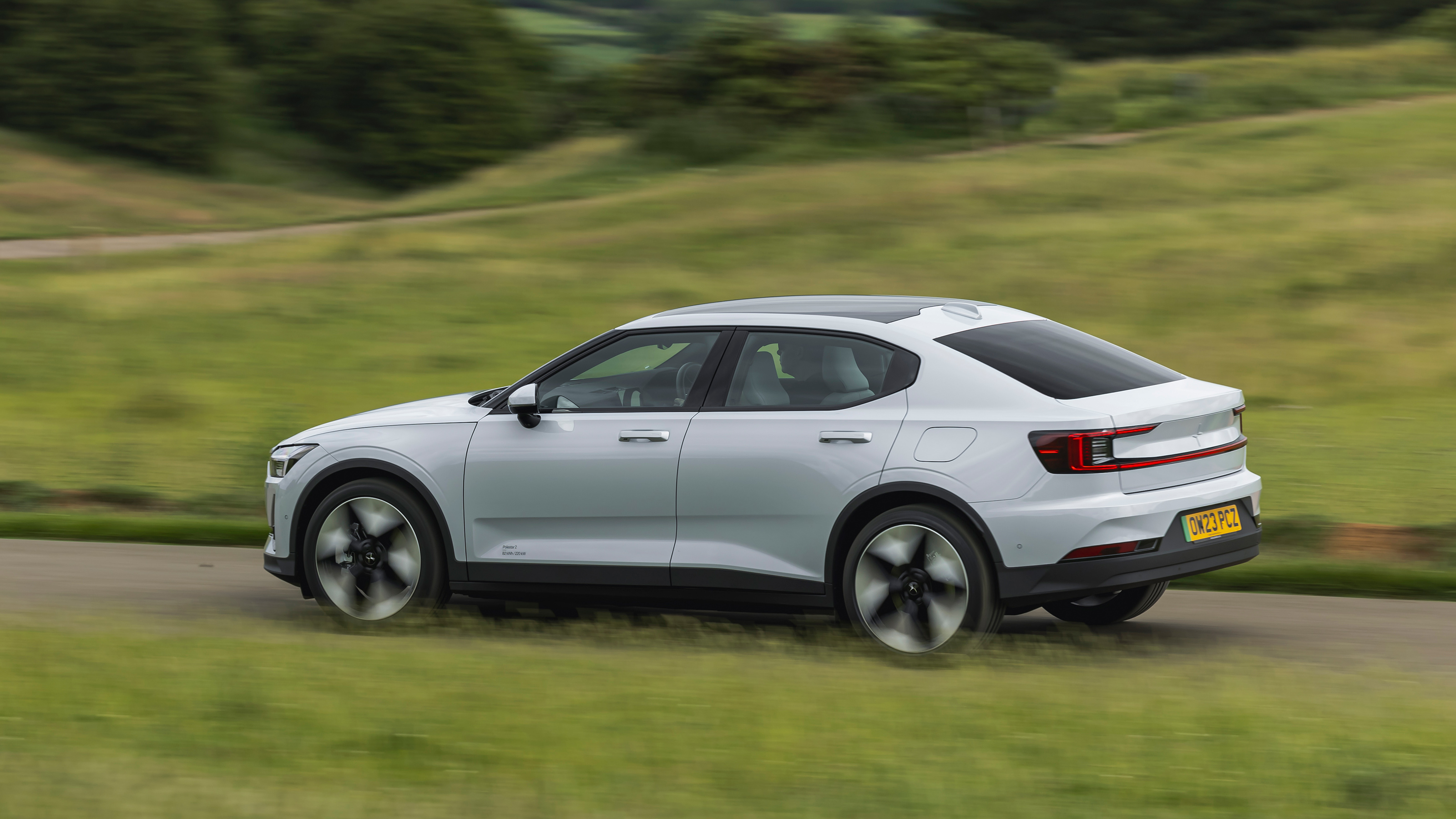Polestar 2 – side