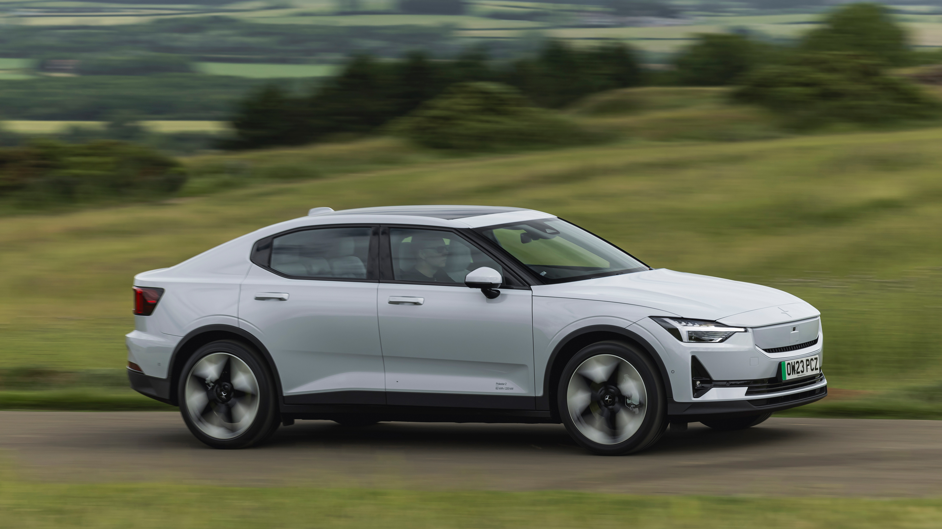 Polestar 2 – side