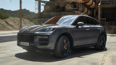 New Porsche Cayenne Turbo E-Hybrid – front