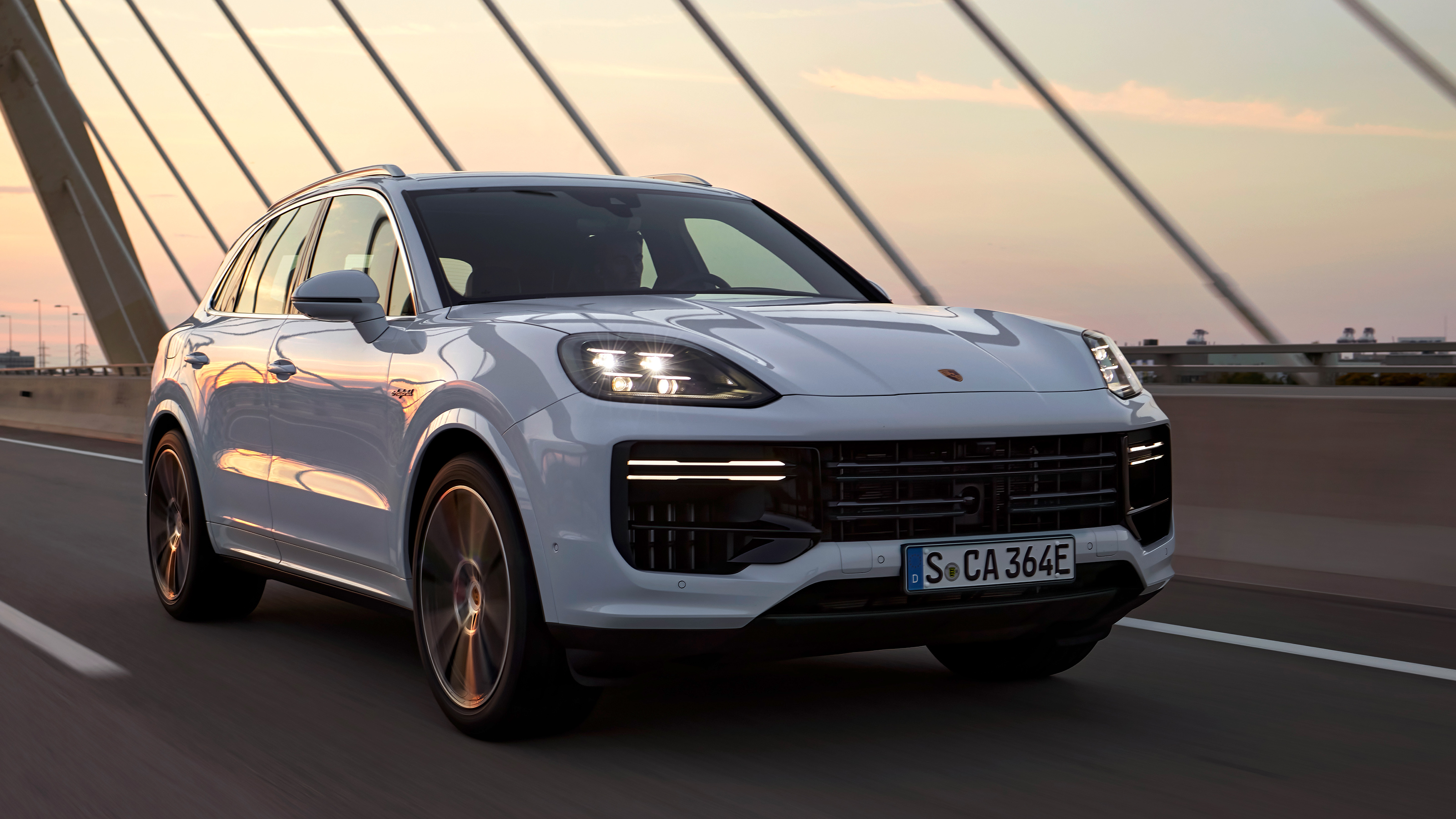 Porsche Cayenne Turbo E-Hybrid – front