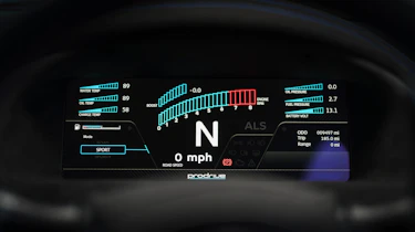 Prodrive P25 – dash