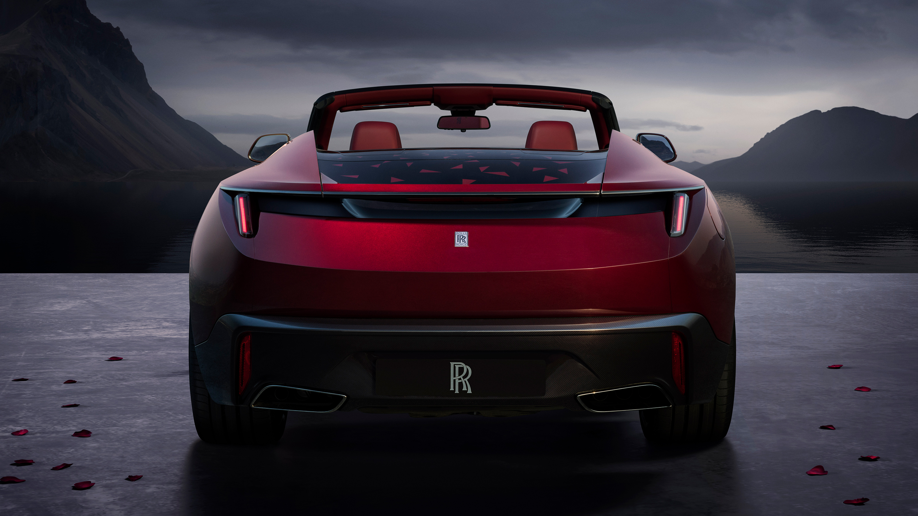 Rolls-Royce Droptail – rear