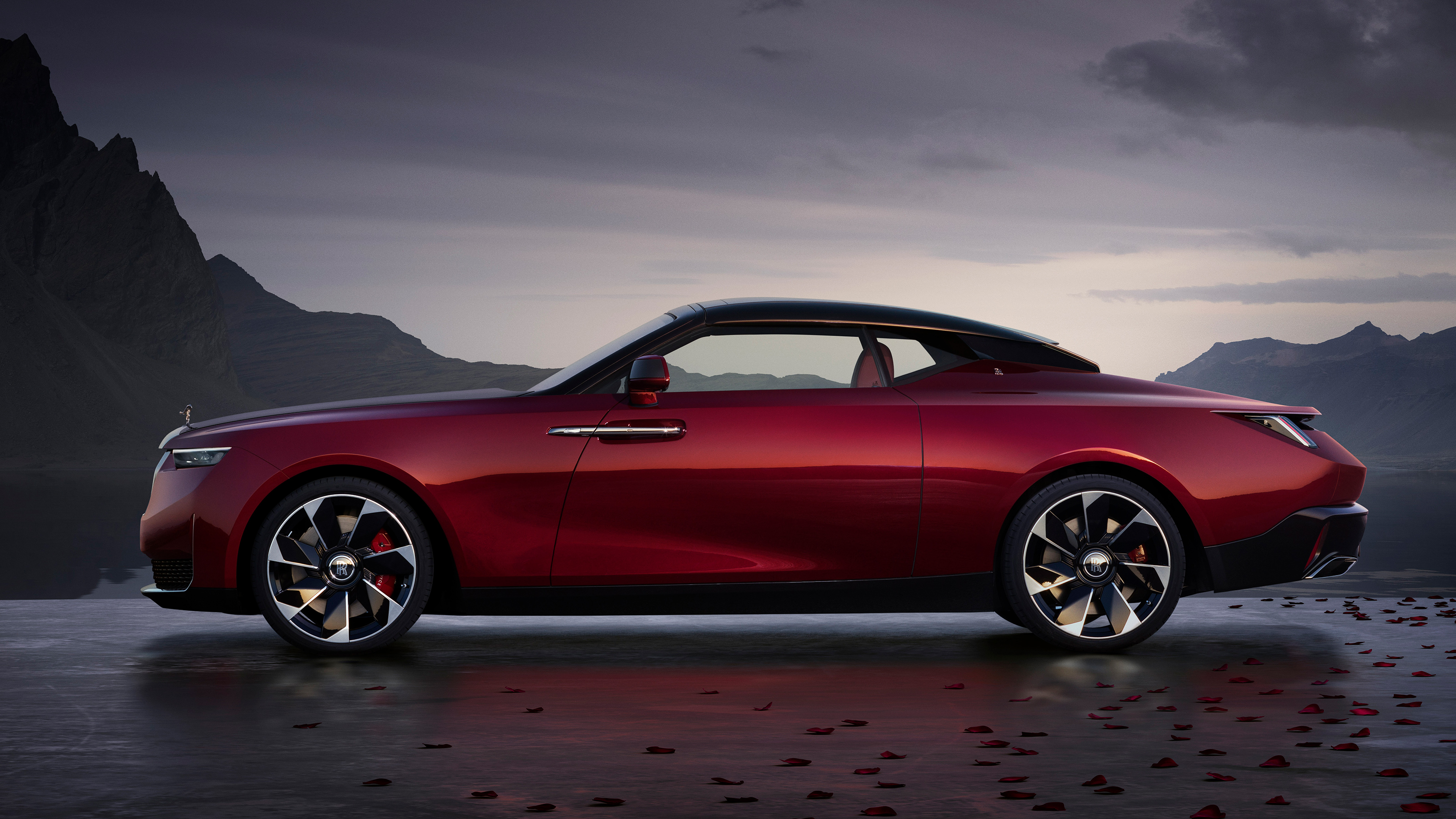 Rolls-Royce Droptail – side