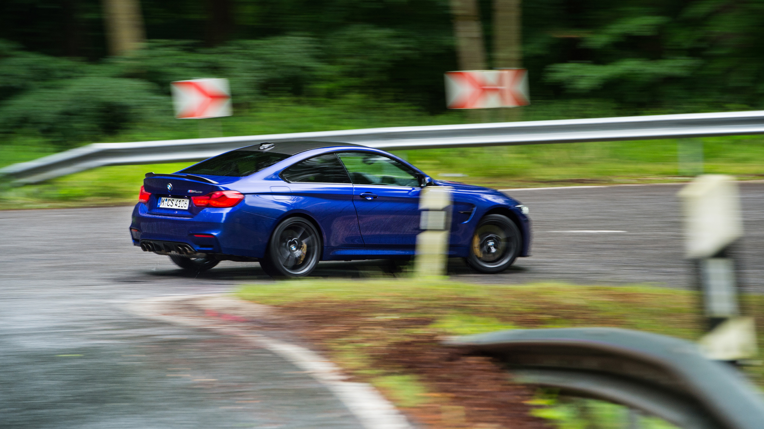BMW M4 CS – rear