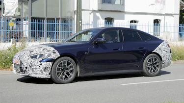 BMW i4 – side