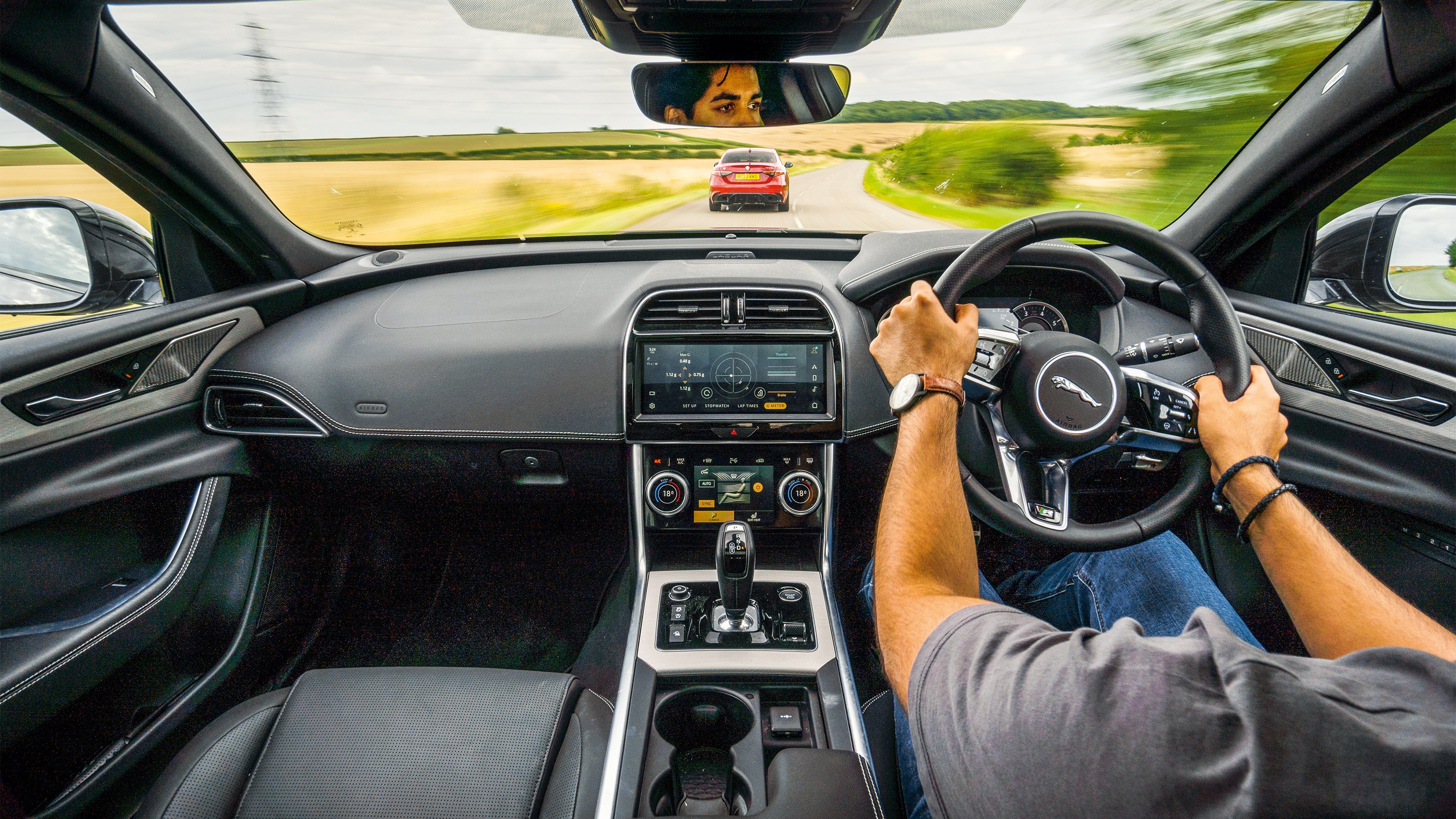 Jaguar XE v Alfa Romeo Giulia