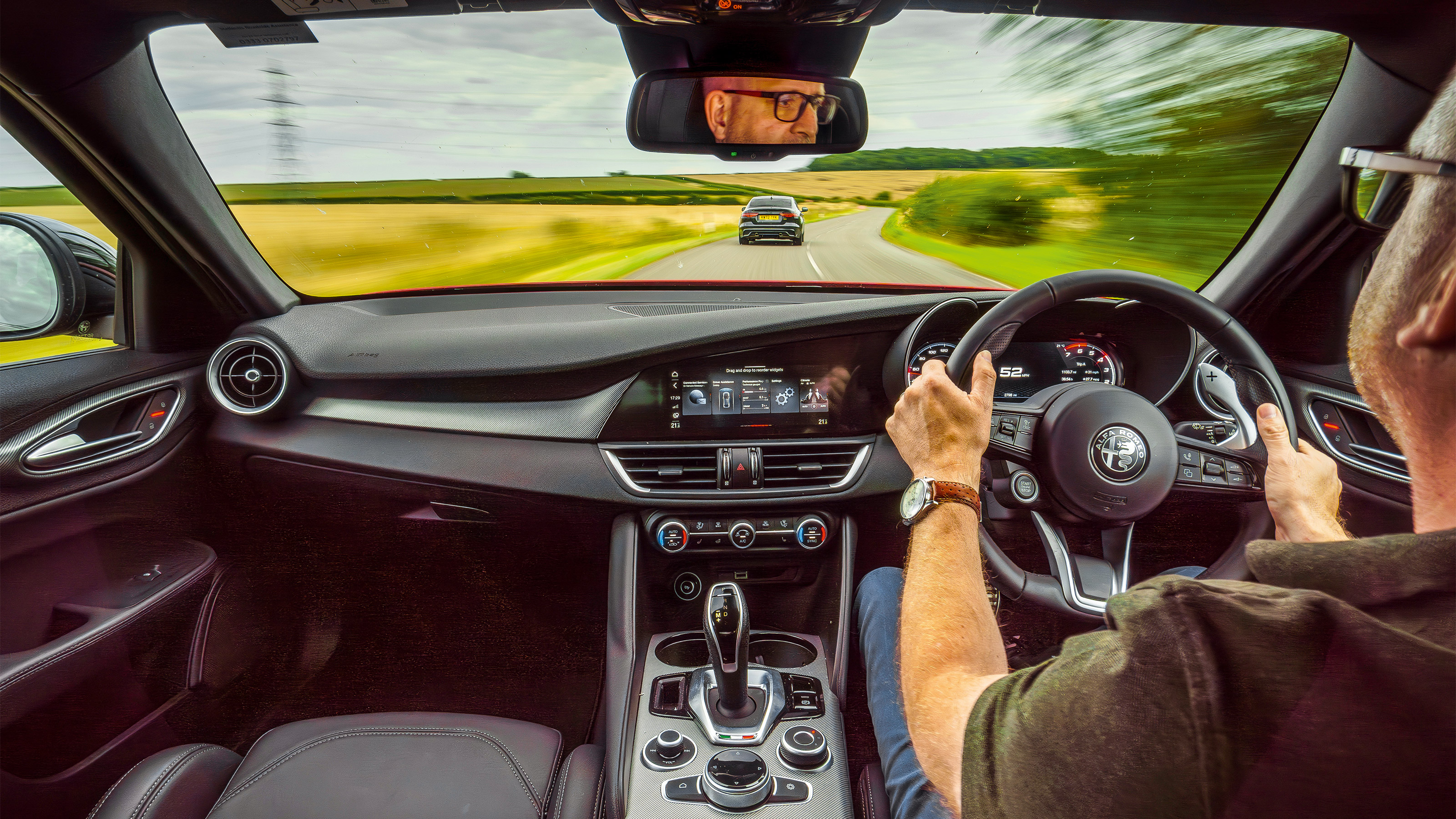 Jaguar XE v Alfa Romeo Giulia