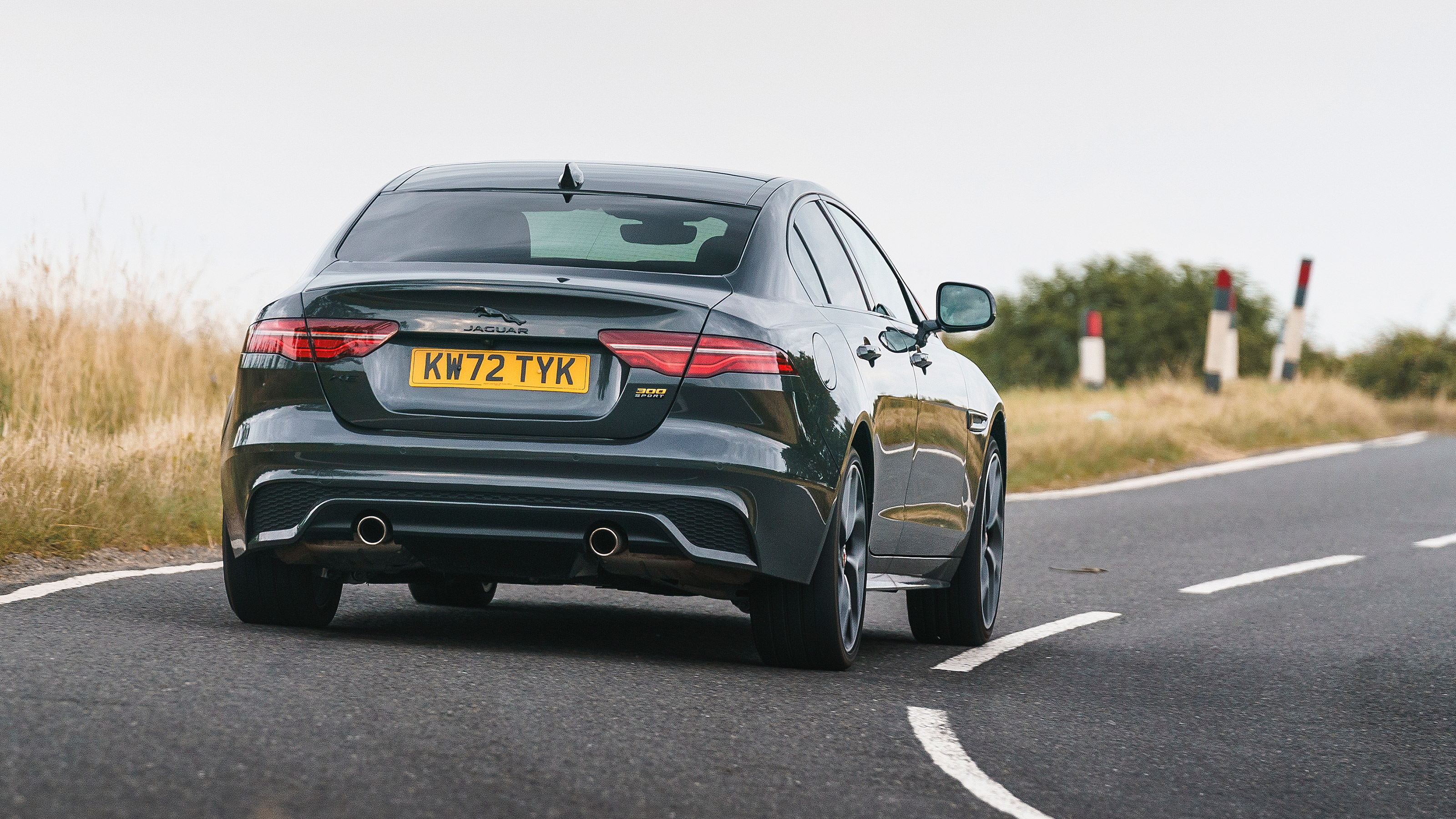 Jaguar XE v Alfa Romeo Giulia