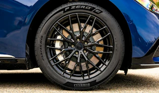 Pirelli P Zero E