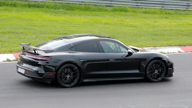 Porsche Taycan Turbo GT – side