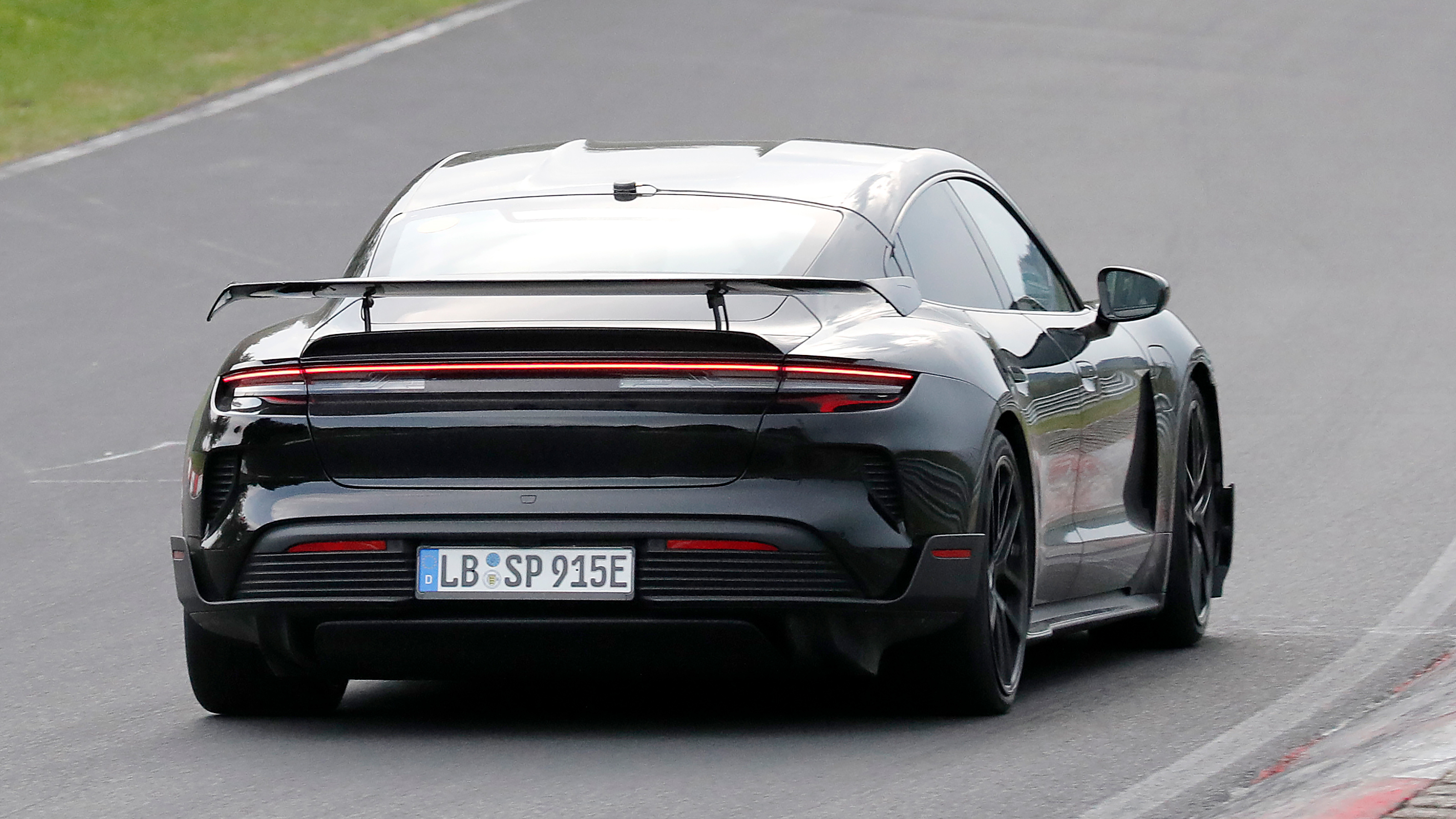 Porsche Taycan Turbo GT – rear