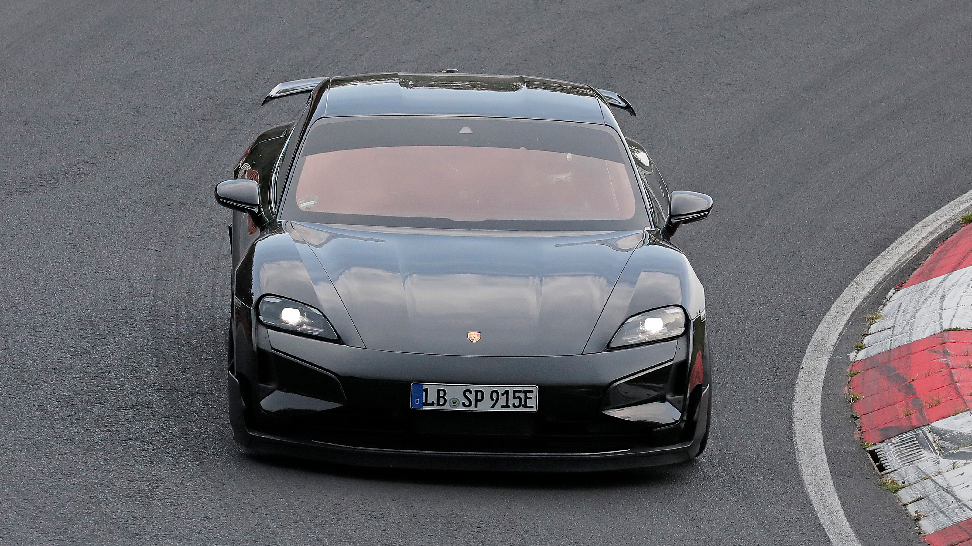 Porsche Taycan Turbo GT – front