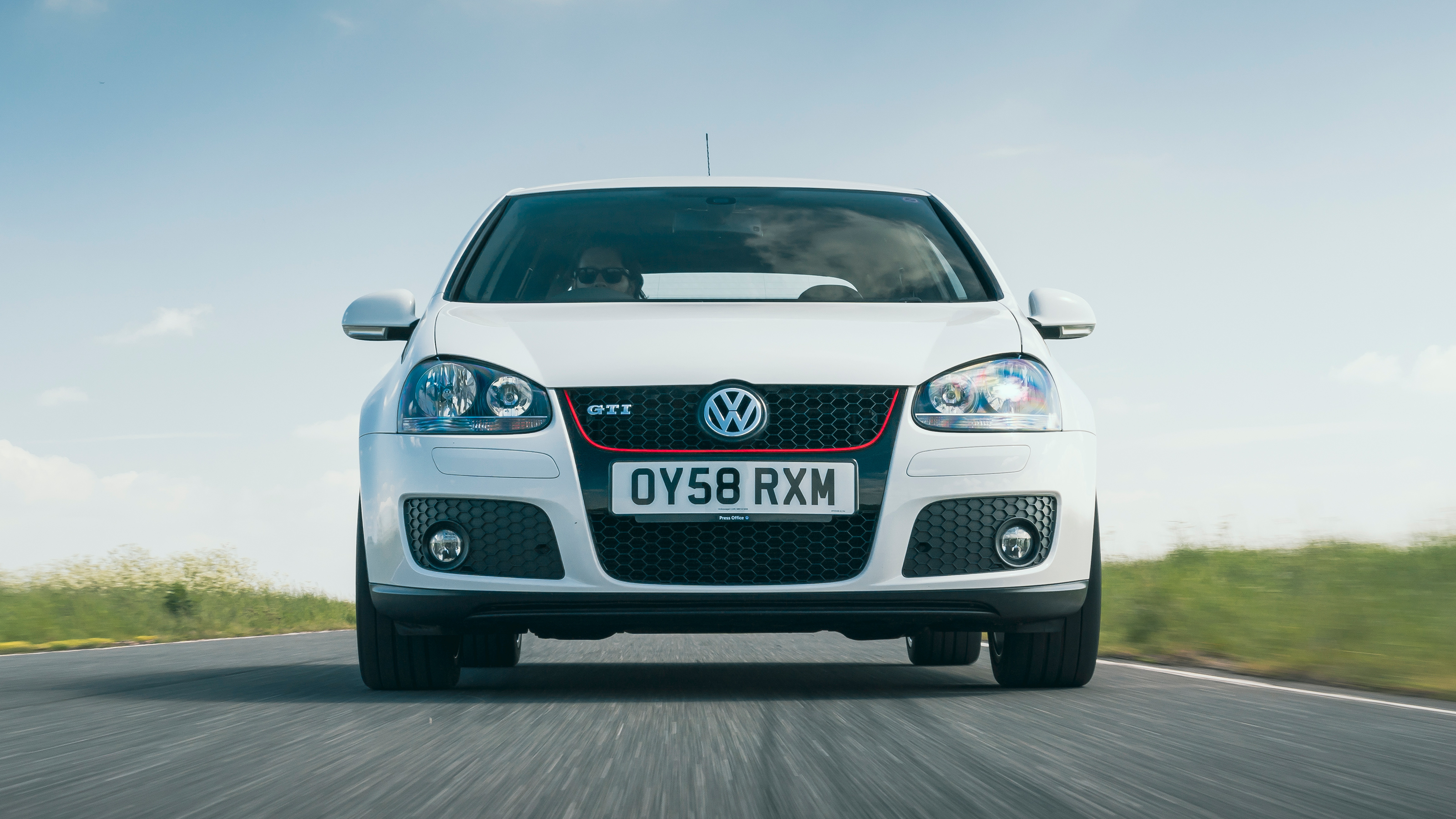 Volkswagen Golf GTI Mk5 – front