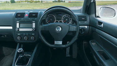 Volkswagen Golf GTI Mk5 – interior
