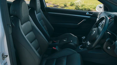 Volkswagen Golf GTI Mk5 – seats