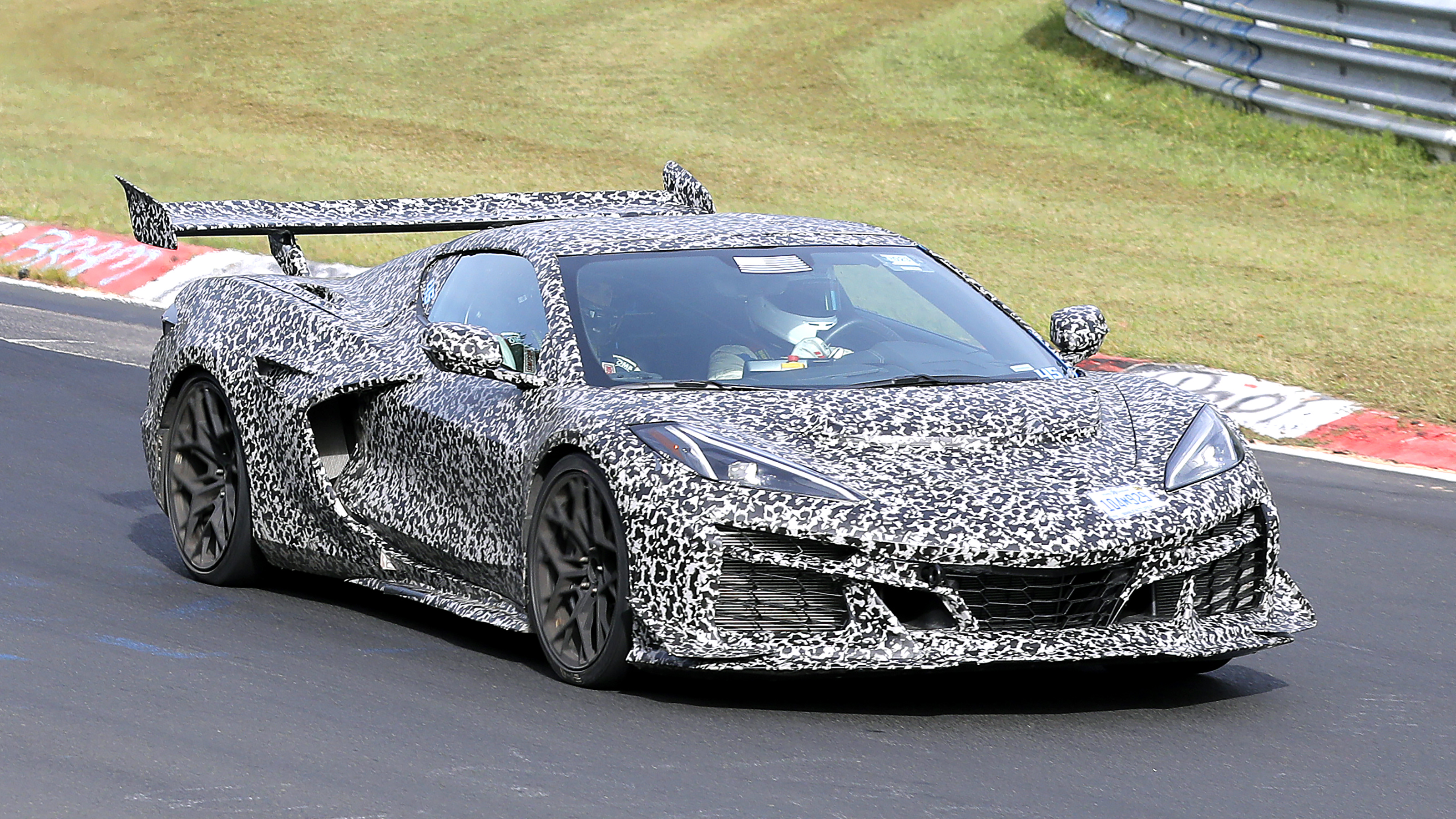 Chevrolet Corvette ZR1 – front