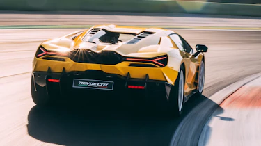 Lamborghini Revuelto